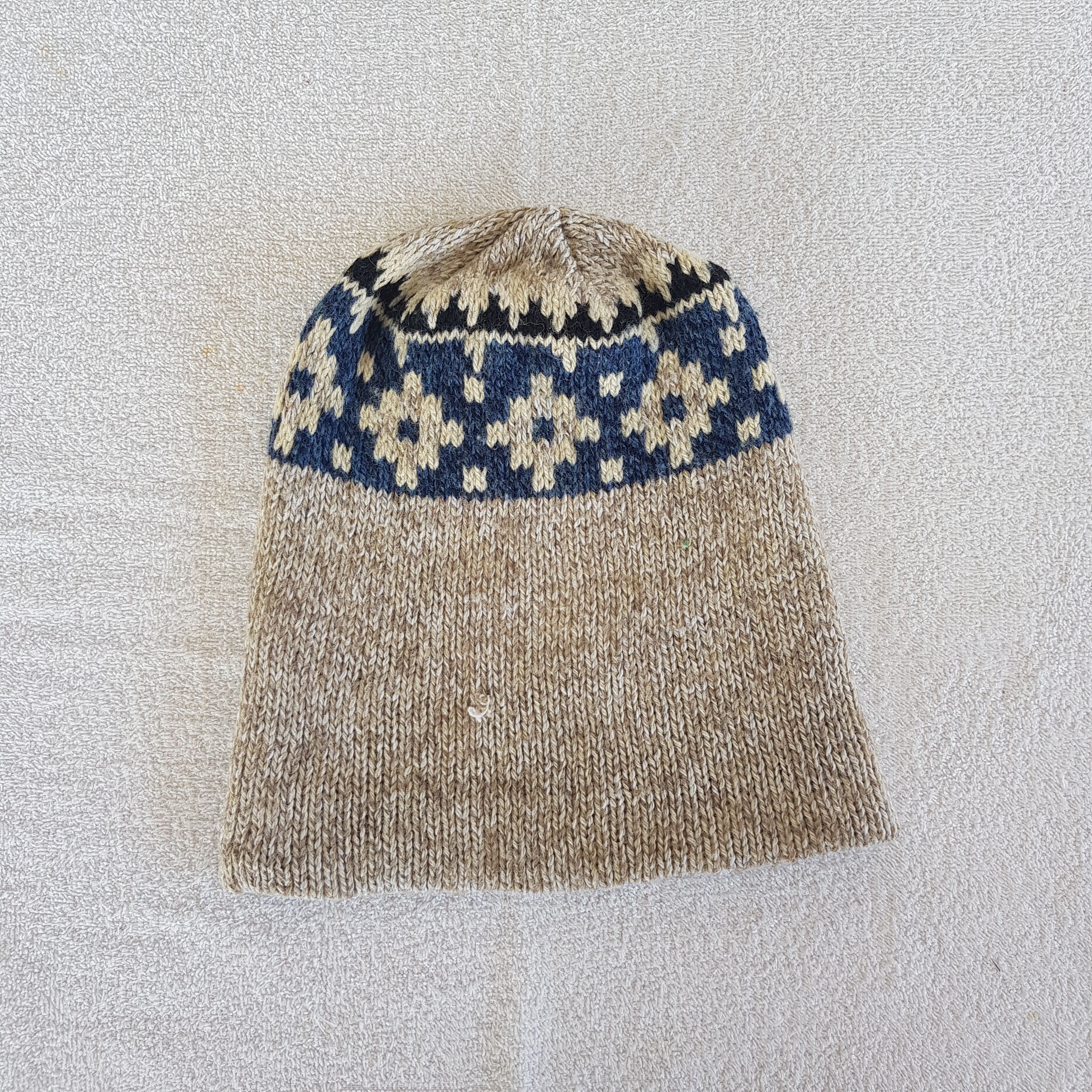 Vintage Vintage Knitted Crochet Beanie Snow Cap Knitted Hats Size ONE SIZE - 5 Thumbnail