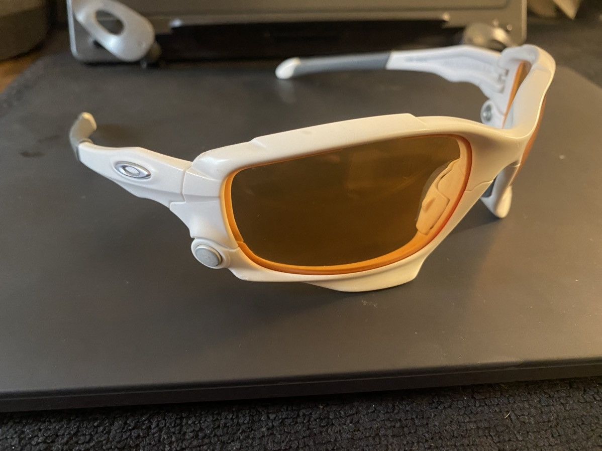 Oakley OAKLEY JAWBONE SUNGLASS White Frame Silver Icon
