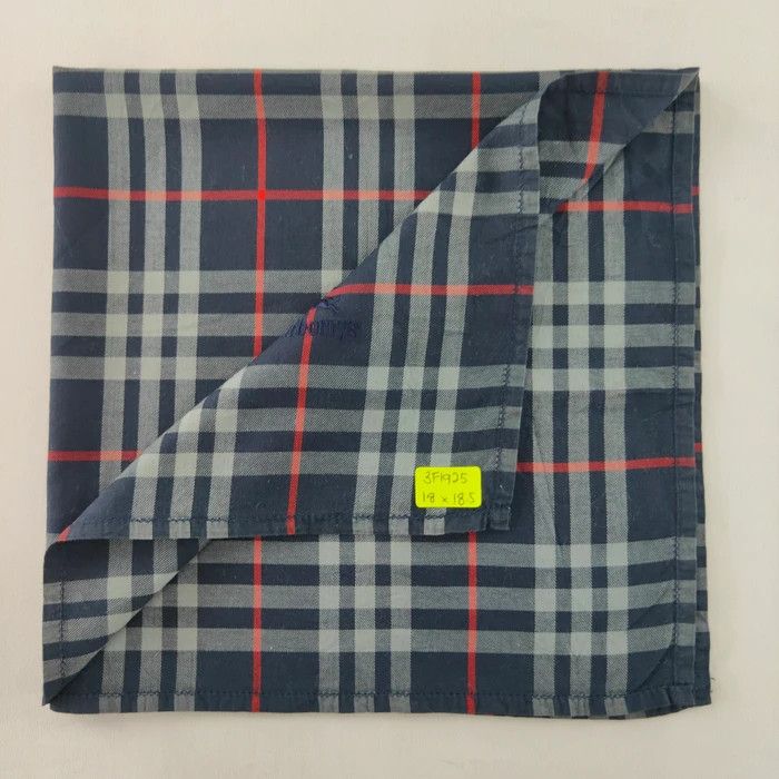 Burberry × Vintage Handkerchief/ Neckerchief/ Bandana - 3F1925 Size ONE SIZE - 3 Thumbnail