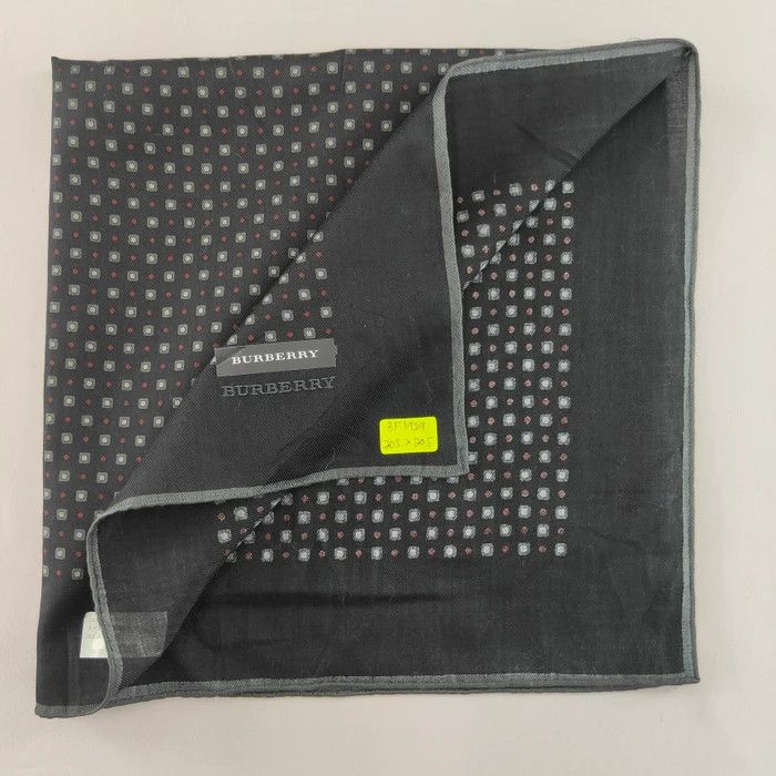 Burberry × Vintage Handkerchief/ Neckerchief/ Bandana - 3F1929 Size ONE SIZE - 3 Thumbnail