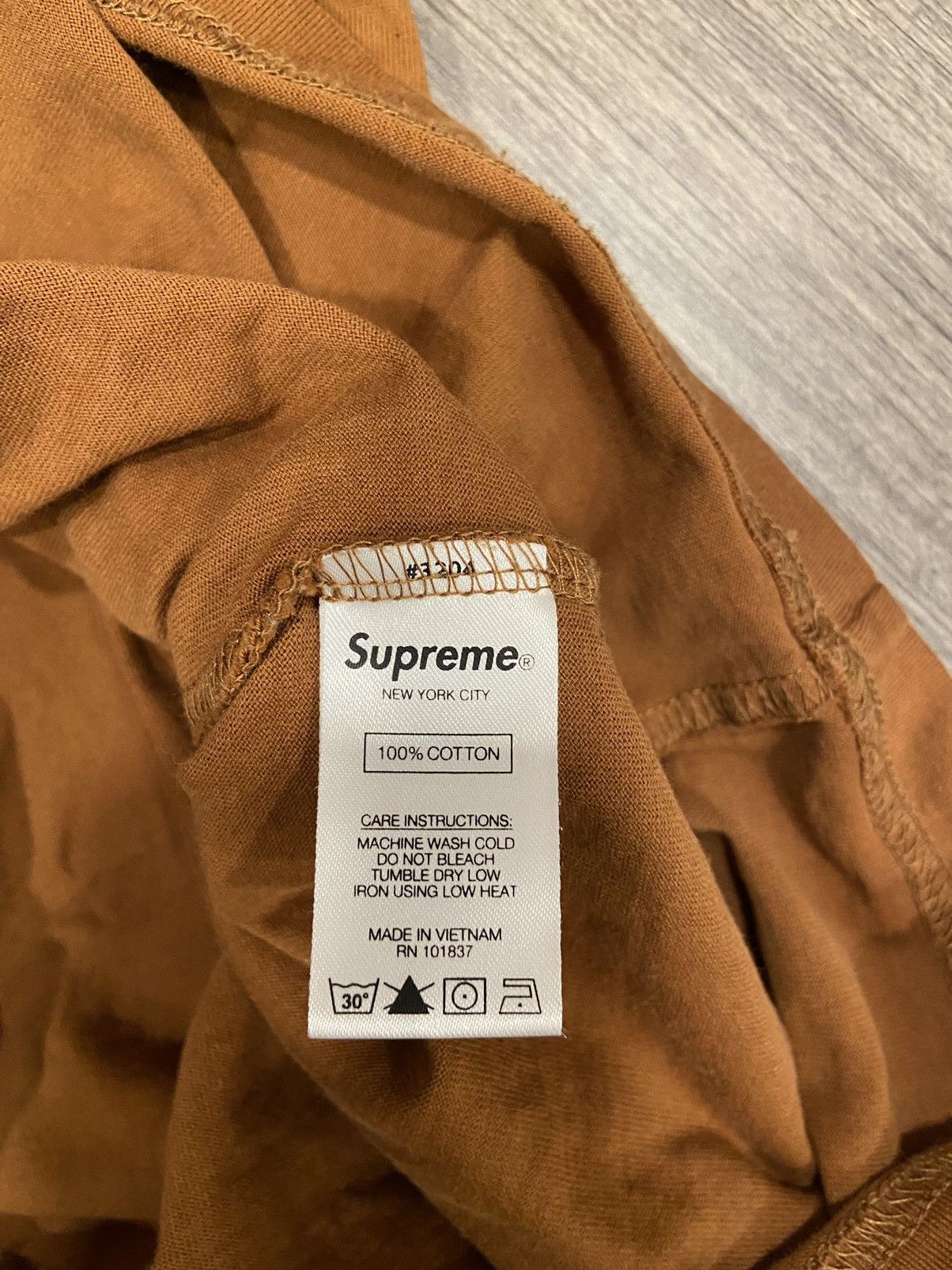 Supreme Supreme rust small box logo L/S Size US L / EU 52-54 / 3 - 4 Thumbnail