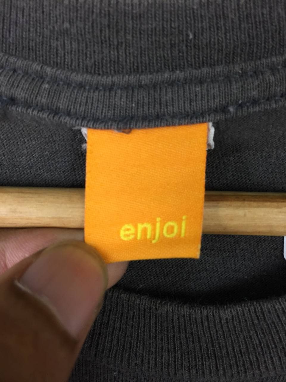 Enjoi Vtg Enjoi Skateboards Dirty Larry Parody Pro Skater Tee Size US M / EU 48-50 / 2 - 4 Thumbnail