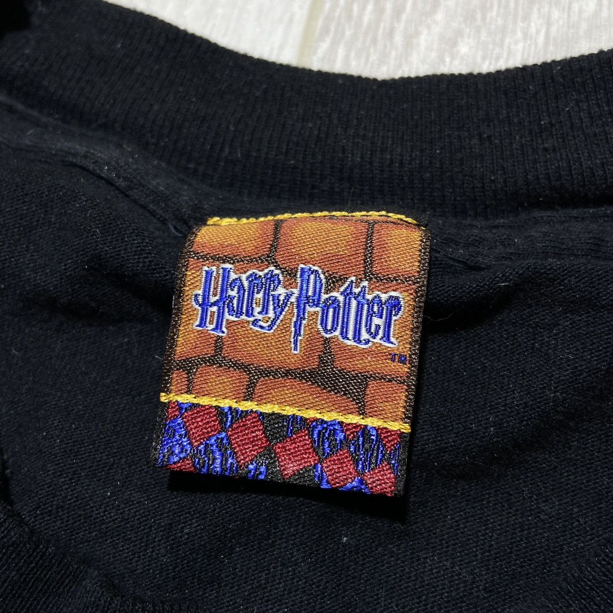 Vintage Vintage 2000 Harry Potter Central Logo T-Shirt Size US L / EU 52-54 / 3 - 6 Thumbnail