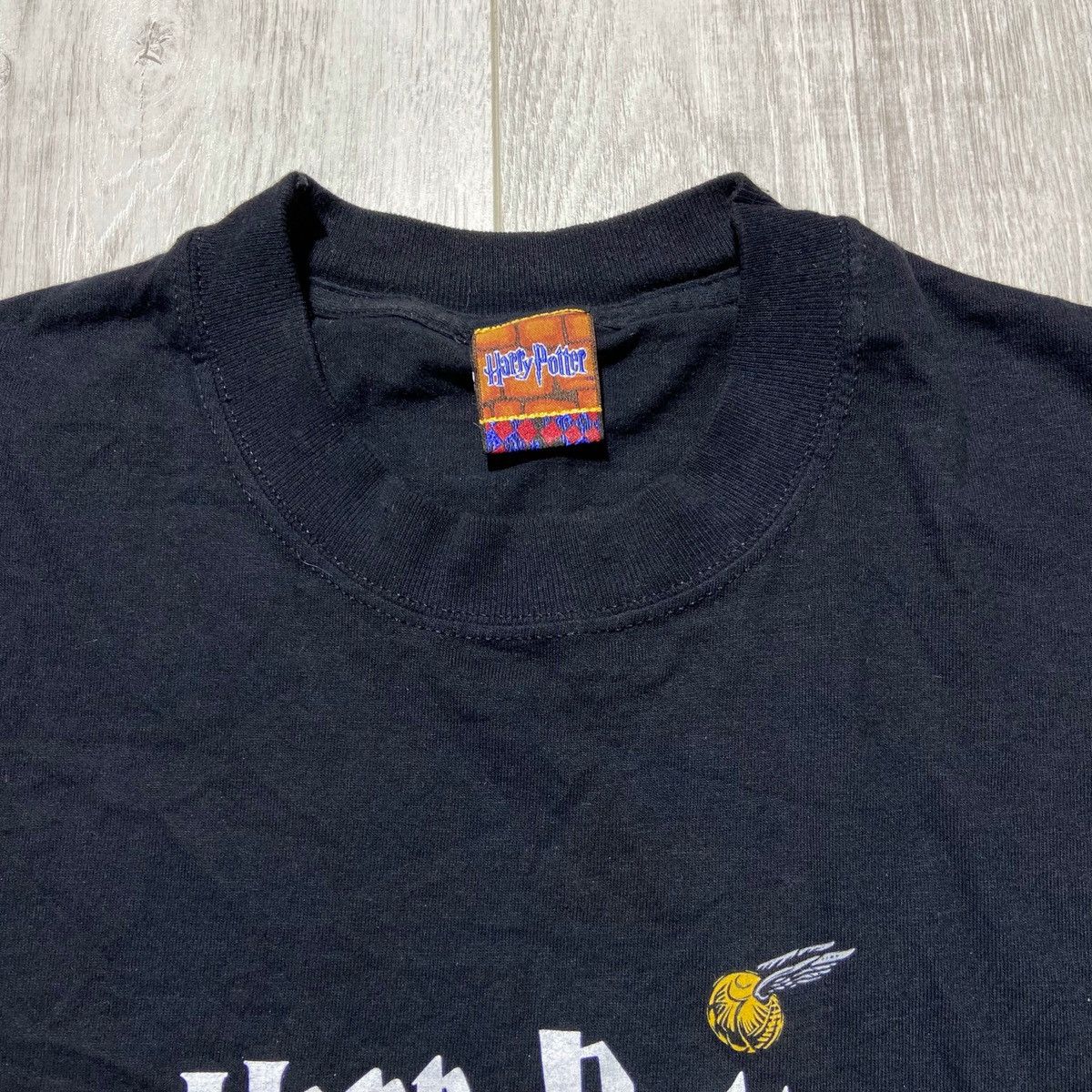 Vintage Vintage 2000 Harry Potter Central Logo T-Shirt Size US L / EU 52-54 / 3 - 2 Thumbnail