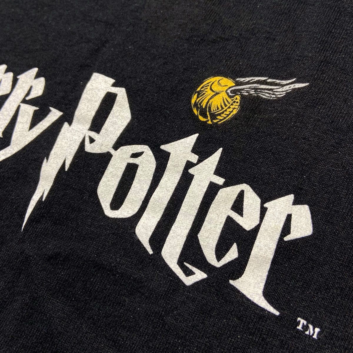 Vintage Vintage 2000 Harry Potter Central Logo T-Shirt Size US L / EU 52-54 / 3 - 4 Thumbnail