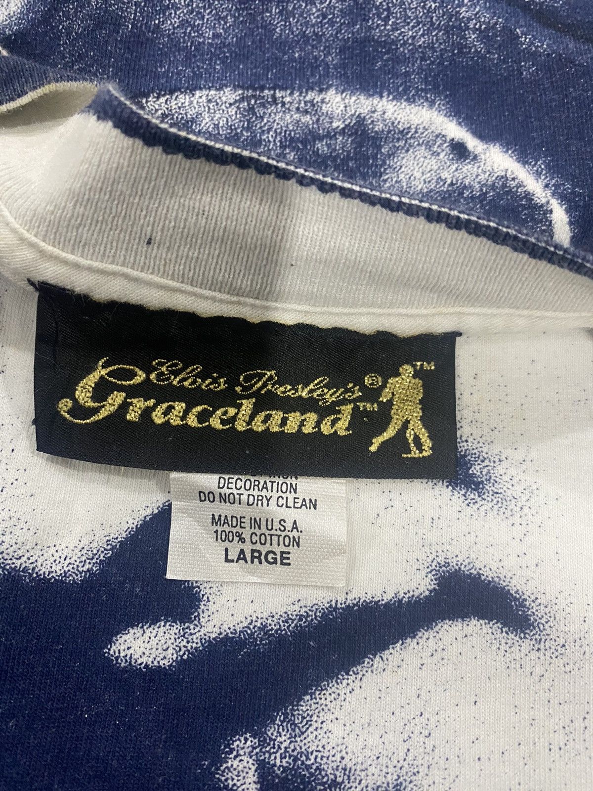 Vintage VINTAGE ELVIS PRESLEY GRACELAND OVER PRINT T-SHIRT RARE Size US L / EU 52-54 / 3 - 4 Thumbnail