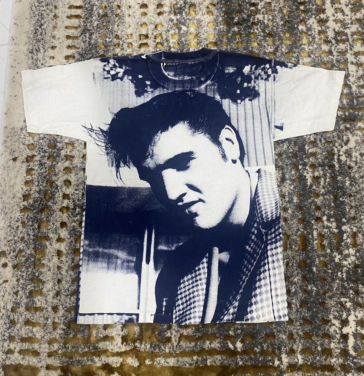 Vintage VINTAGE ELVIS PRESLEY GRACELAND OVER PRINT T-SHIRT RARE Size US L / EU 52-54 / 3 - 2 Thumbnail