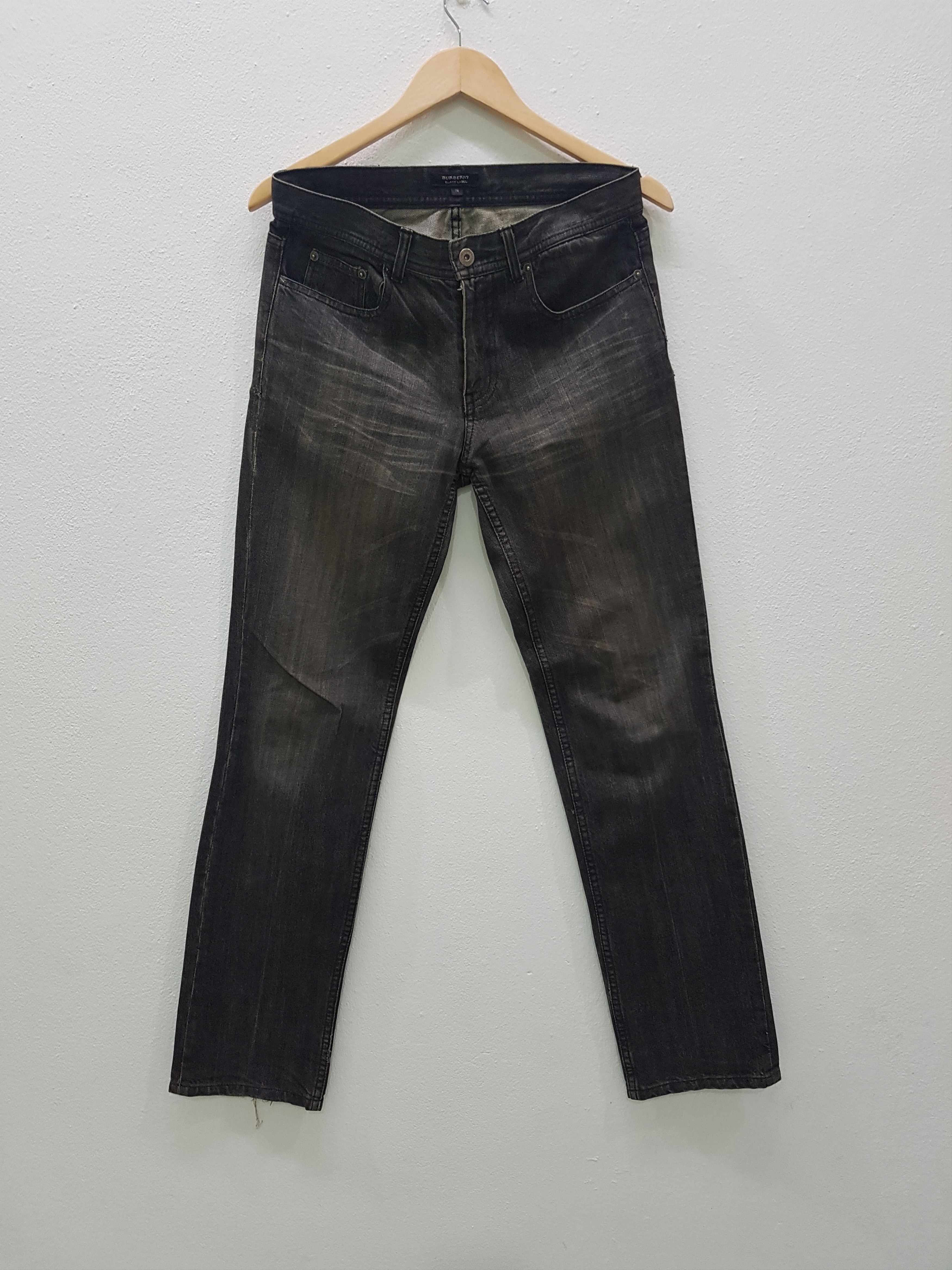パンツ BURBERRY fade black denim $_12.JPG?set_id=880000500F