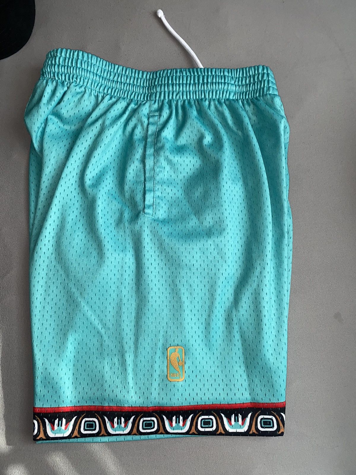 Mitchell & Ness × NBA Mitchell & Ness Hardwood Classic Grizzlies Shorts Size US 32 / EU 48 - 1 Thumbnail
