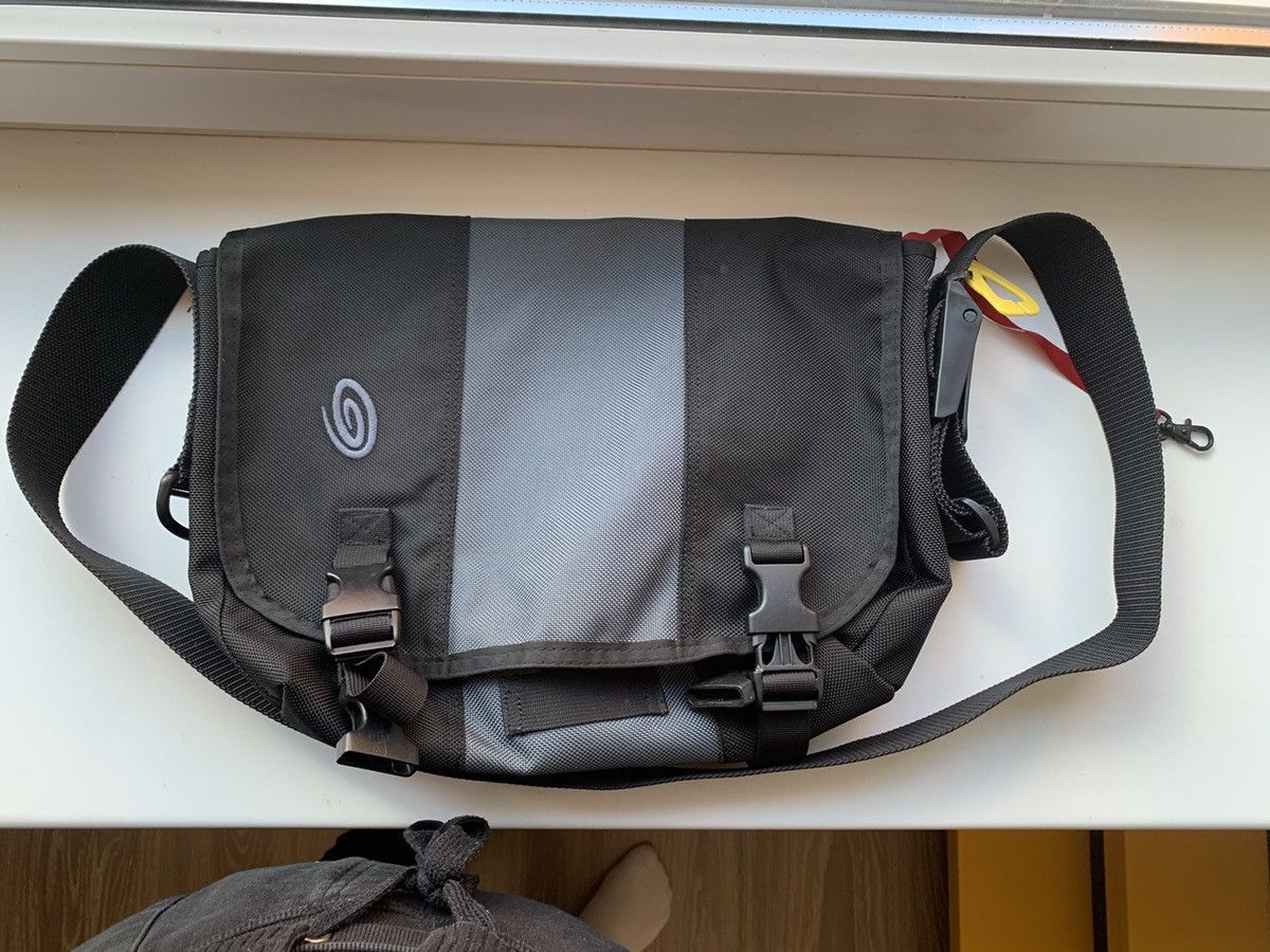 Timbuk2 Messenger bag, Waterproof, Many pockets Grailed