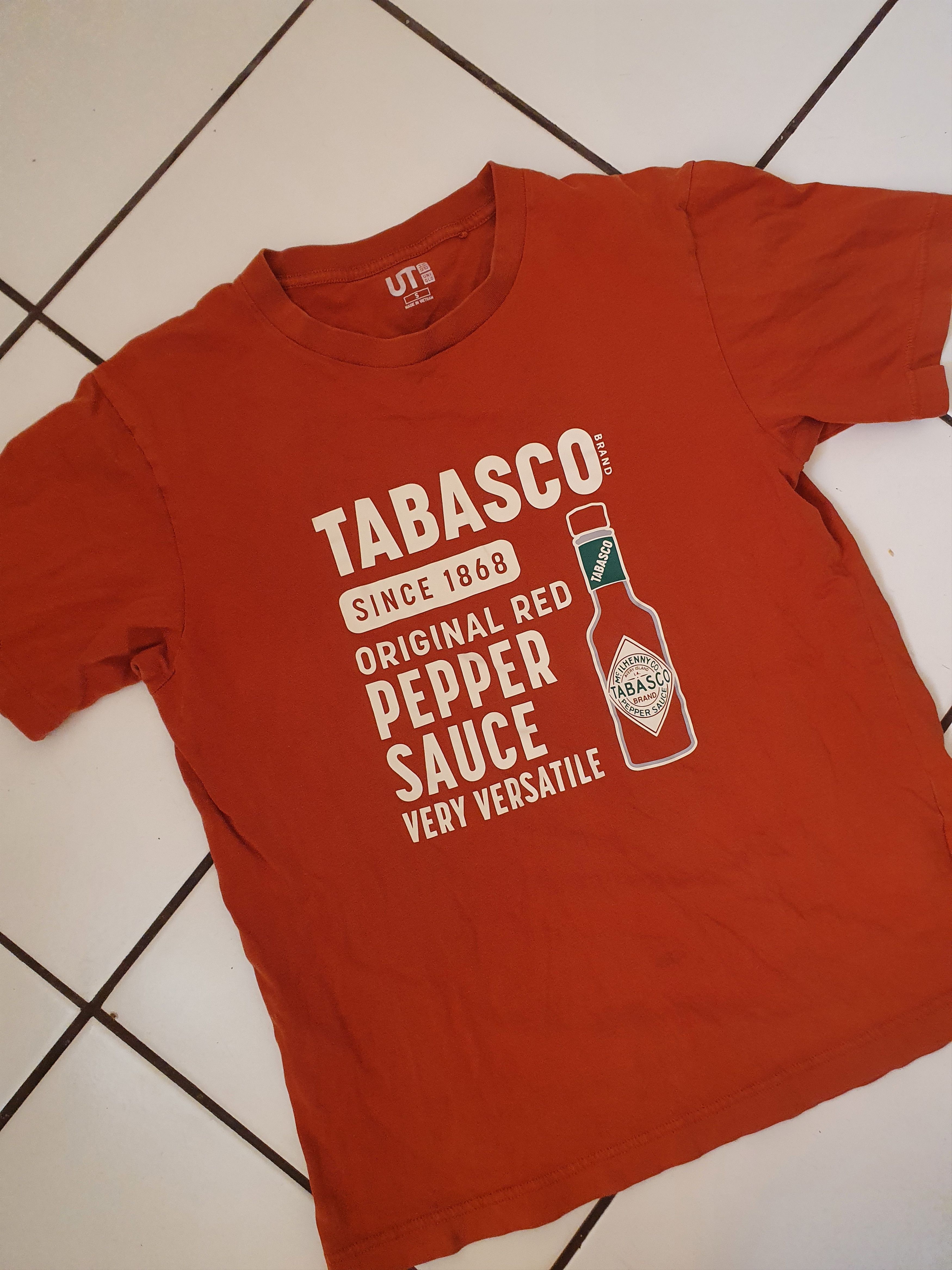Tabasco × Uniqlo Uniqlo x Tabasco SWAG t-shirt,sz S Size US S / EU 44-46 / 1 - 3 Thumbnail
