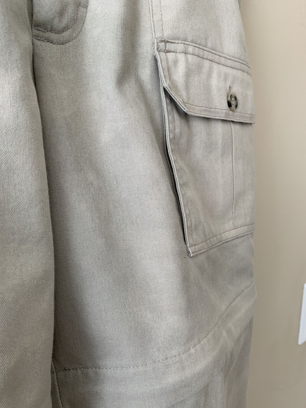 Japanese Brand Vintage Lowkey Camo Beige Shorts Size US 33 - 8 Thumbnail