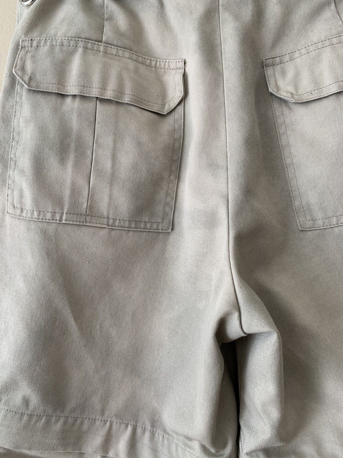 Japanese Brand Vintage Lowkey Camo Beige Shorts Size US 33 - 17 Thumbnail