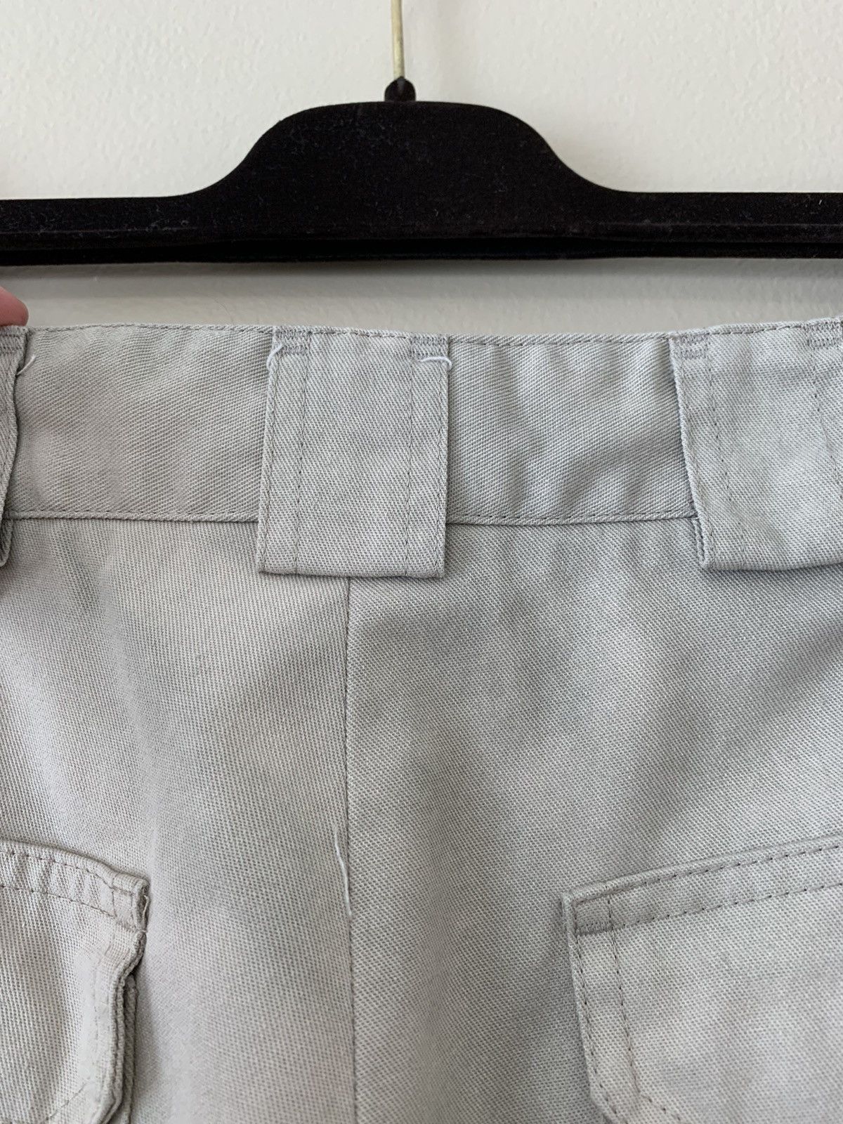 Japanese Brand Vintage Lowkey Camo Beige Shorts Size US 33 - 15 Thumbnail