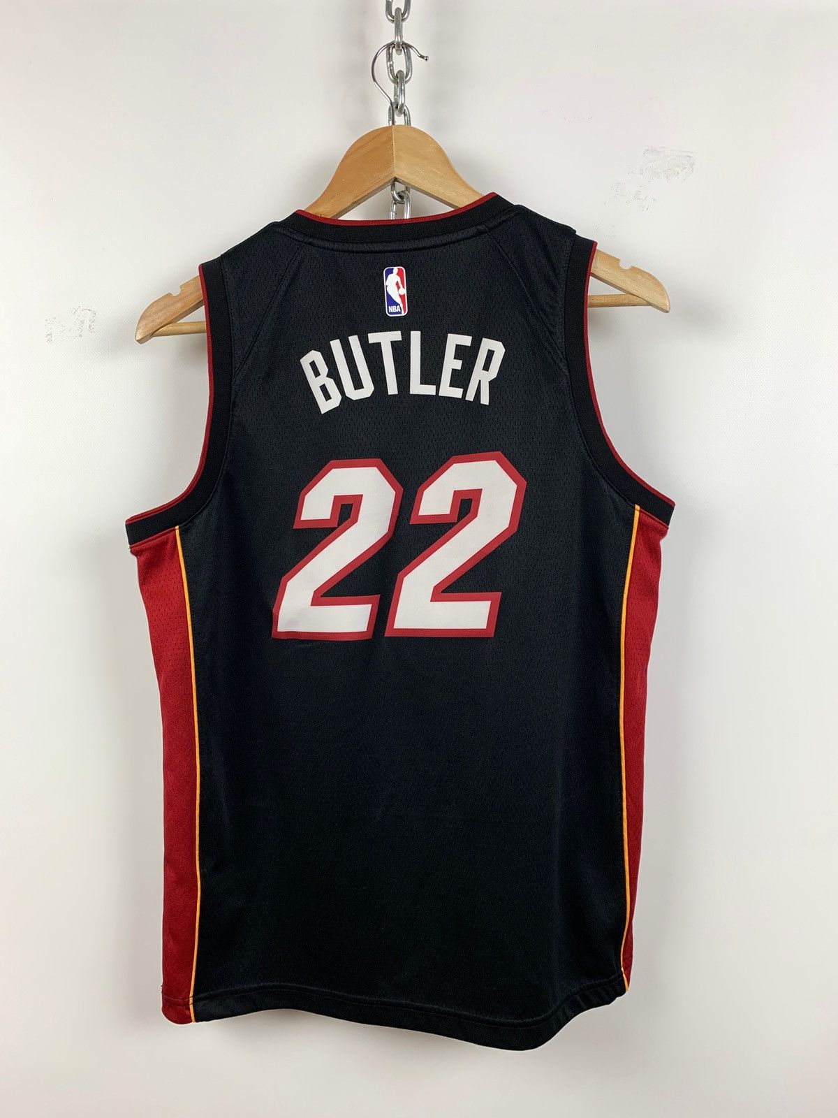 NBA Vintage Nike NBA Miami Heat 22 Butler Jersey Size US S / EU 44-46 / 1 - 2 Thumbnail