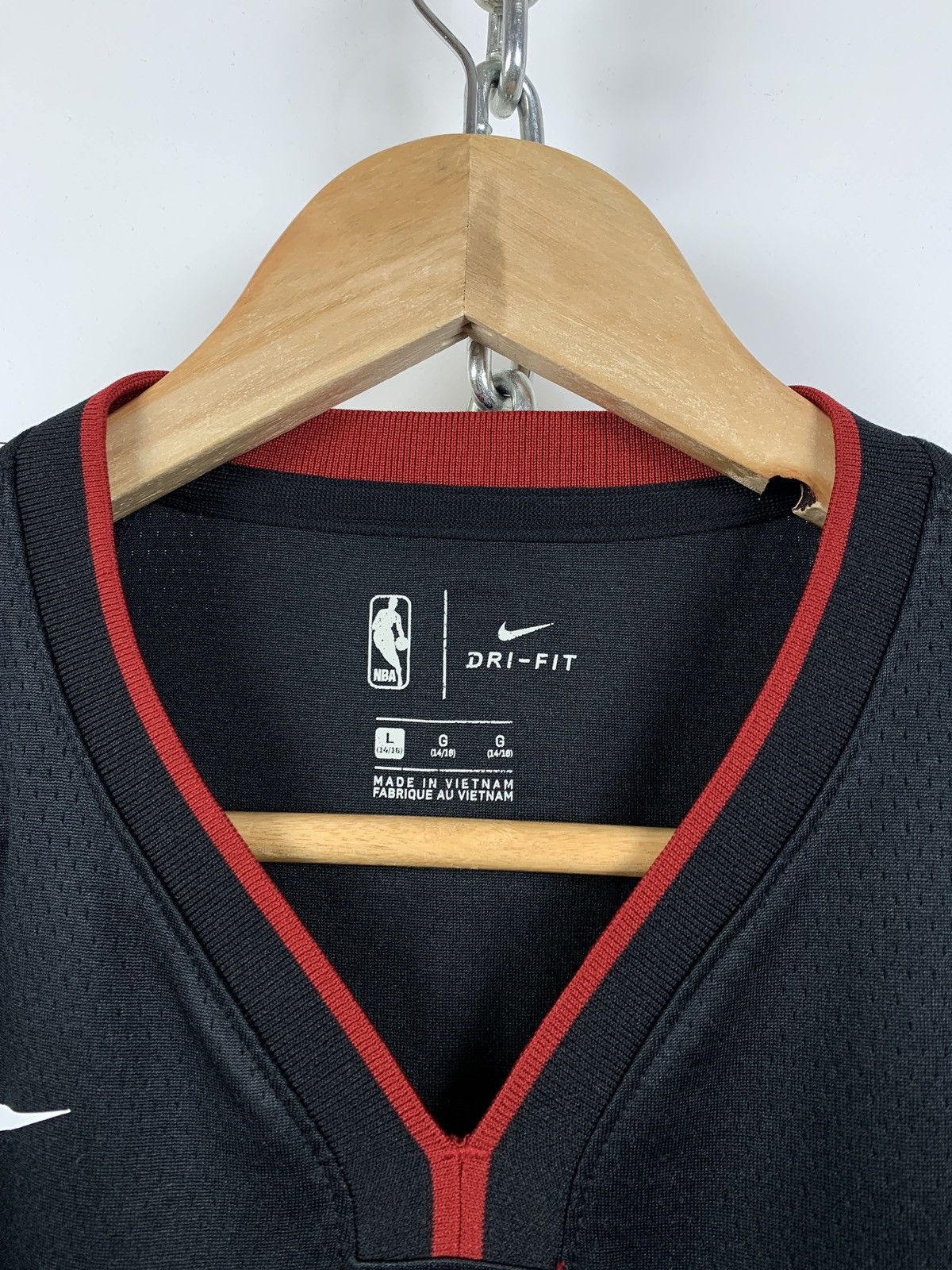 NBA Vintage Nike NBA Miami Heat 22 Butler Jersey Size US S / EU 44-46 / 1 - 7 Thumbnail