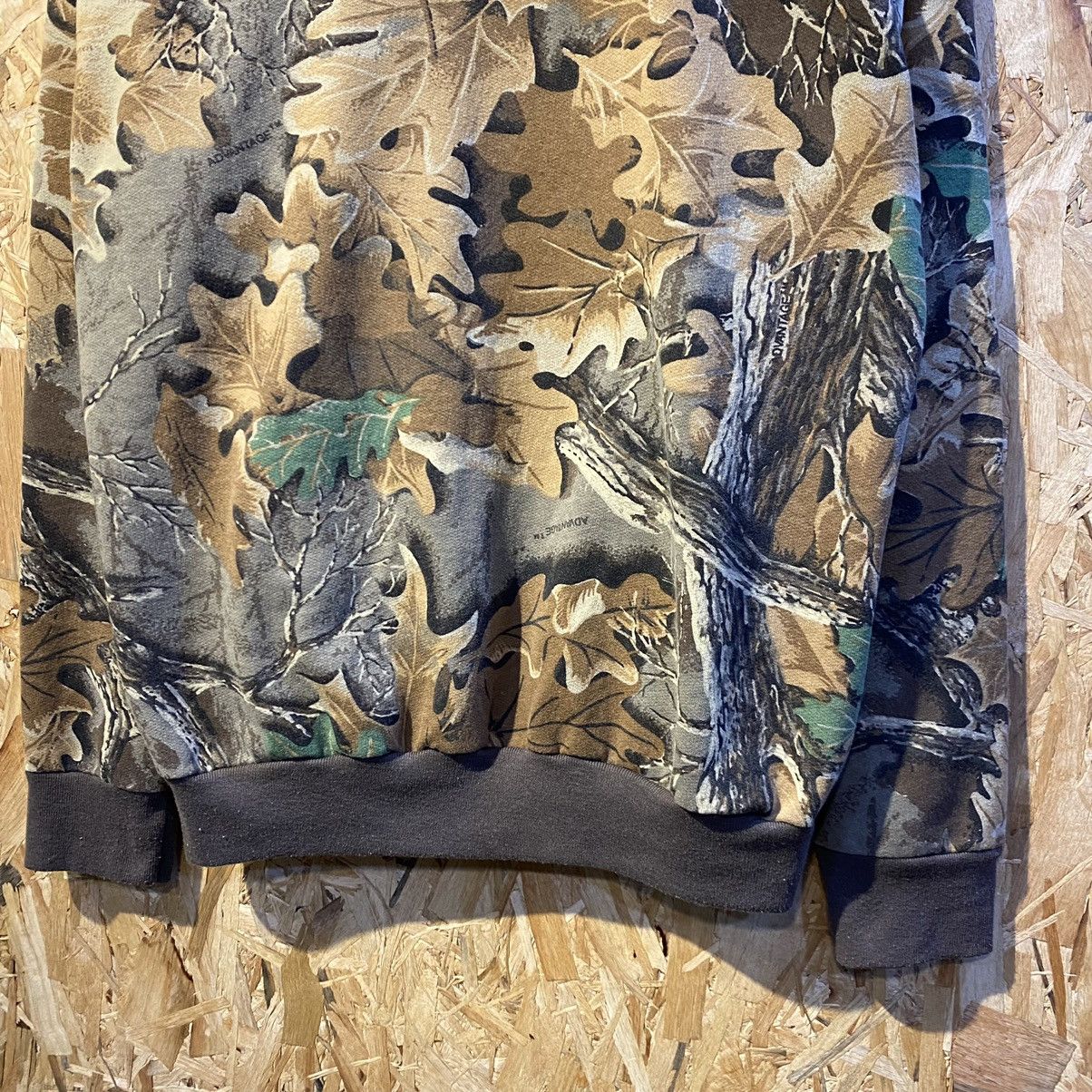 Vintage VINTAGE Camo Gear Collection Made In USA Realtree Sweatshirt Size US L / EU 52-54 / 3 - 3 Thumbnail