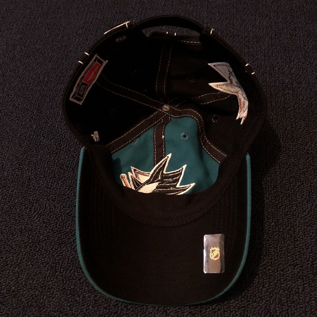 NHL Vintage 2000s San Jose Sharks Reebok Contrast Stitch Hat Size ONE SIZE - 6 Thumbnail