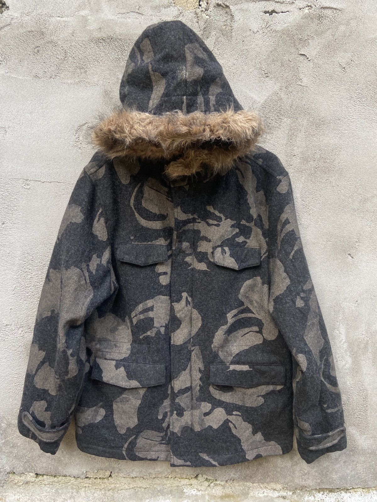 Japanese Brand Vintage Evolution Fur Hoodie Wool Camo Parka Jacket Size US L / EU 52-54 / 3 - 1 Thumbnail
