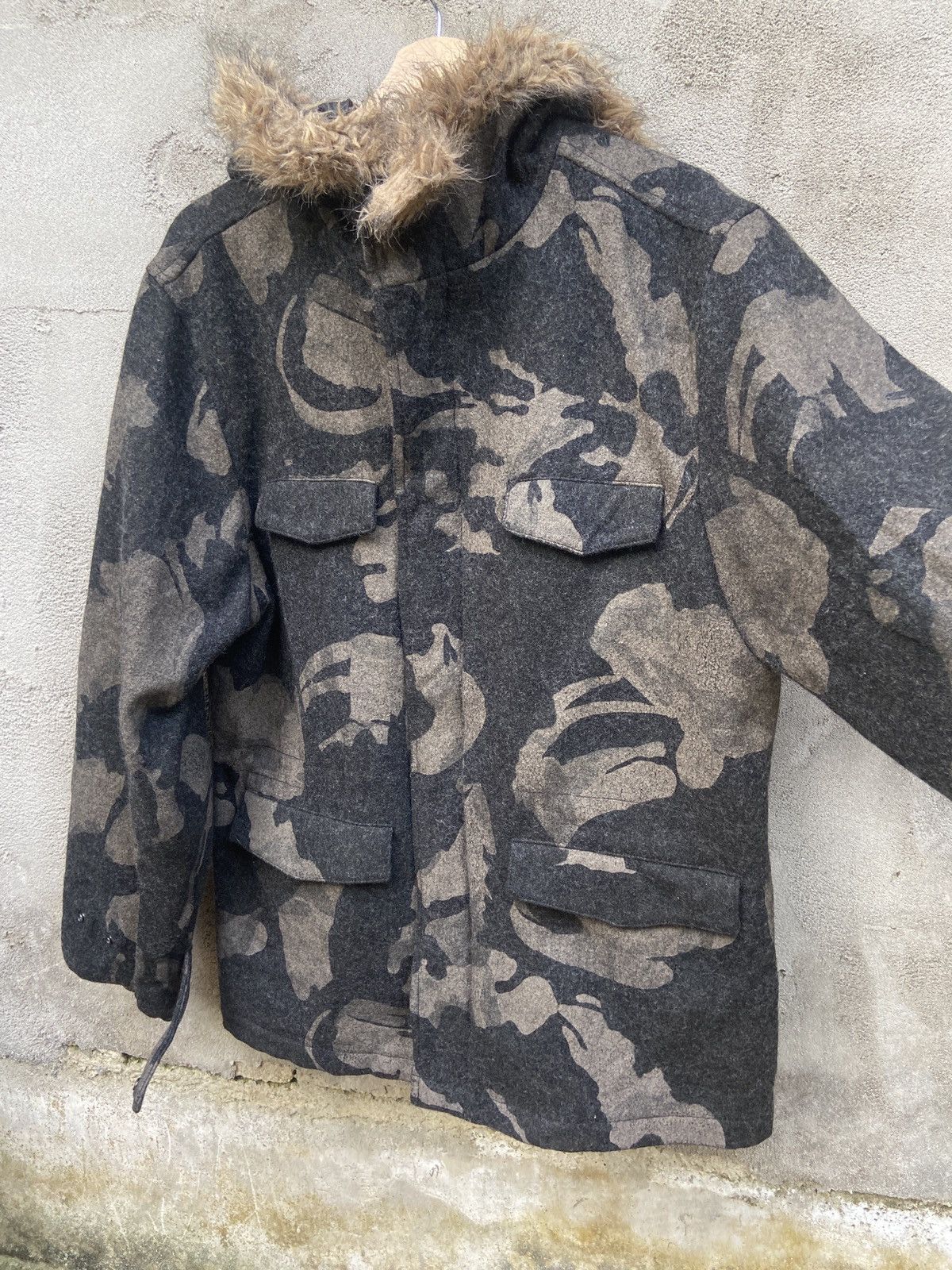 Japanese Brand Vintage Evolution Fur Hoodie Wool Camo Parka Jacket Size US L / EU 52-54 / 3 - 4 Thumbnail