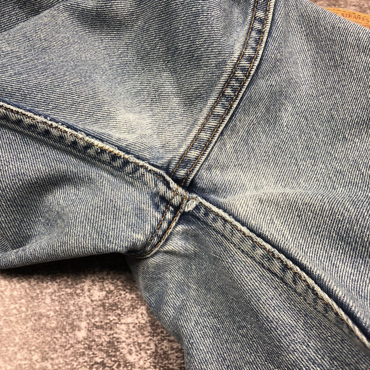 Levi's × Levi's Vintage Clothing × Vintage Vintage 90s Levi’s 501 Blue Jeans Made in USA Size US 34 / EU 50 - 17 Thumbnail