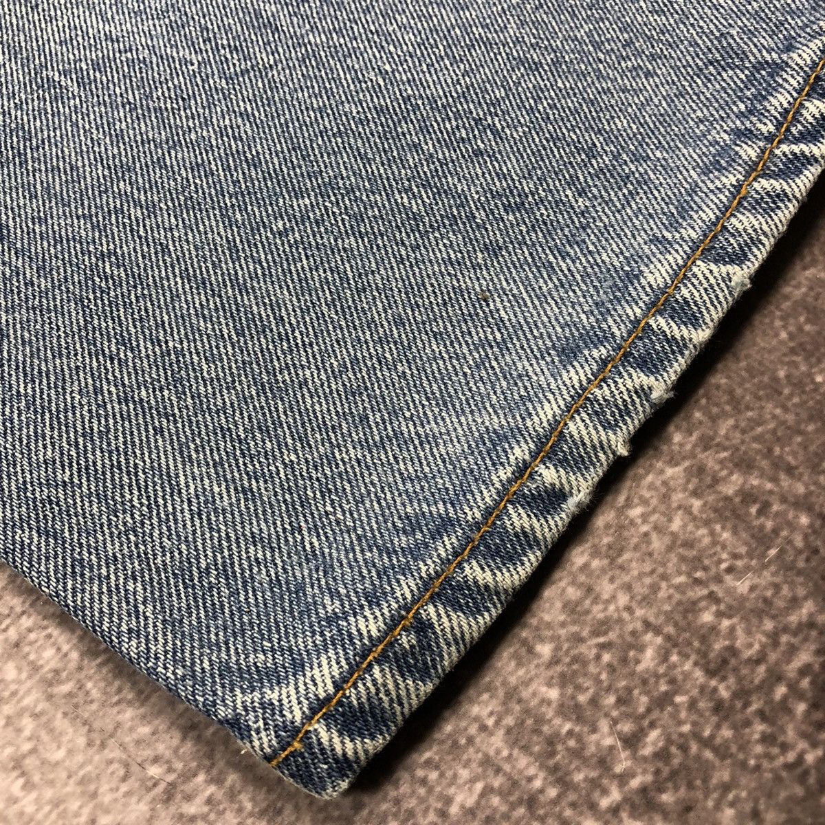 Levi's × Levi's Vintage Clothing × Vintage Vintage 90s Levi’s 501 Blue Jeans Made in USA Size US 34 / EU 50 - 14 Thumbnail