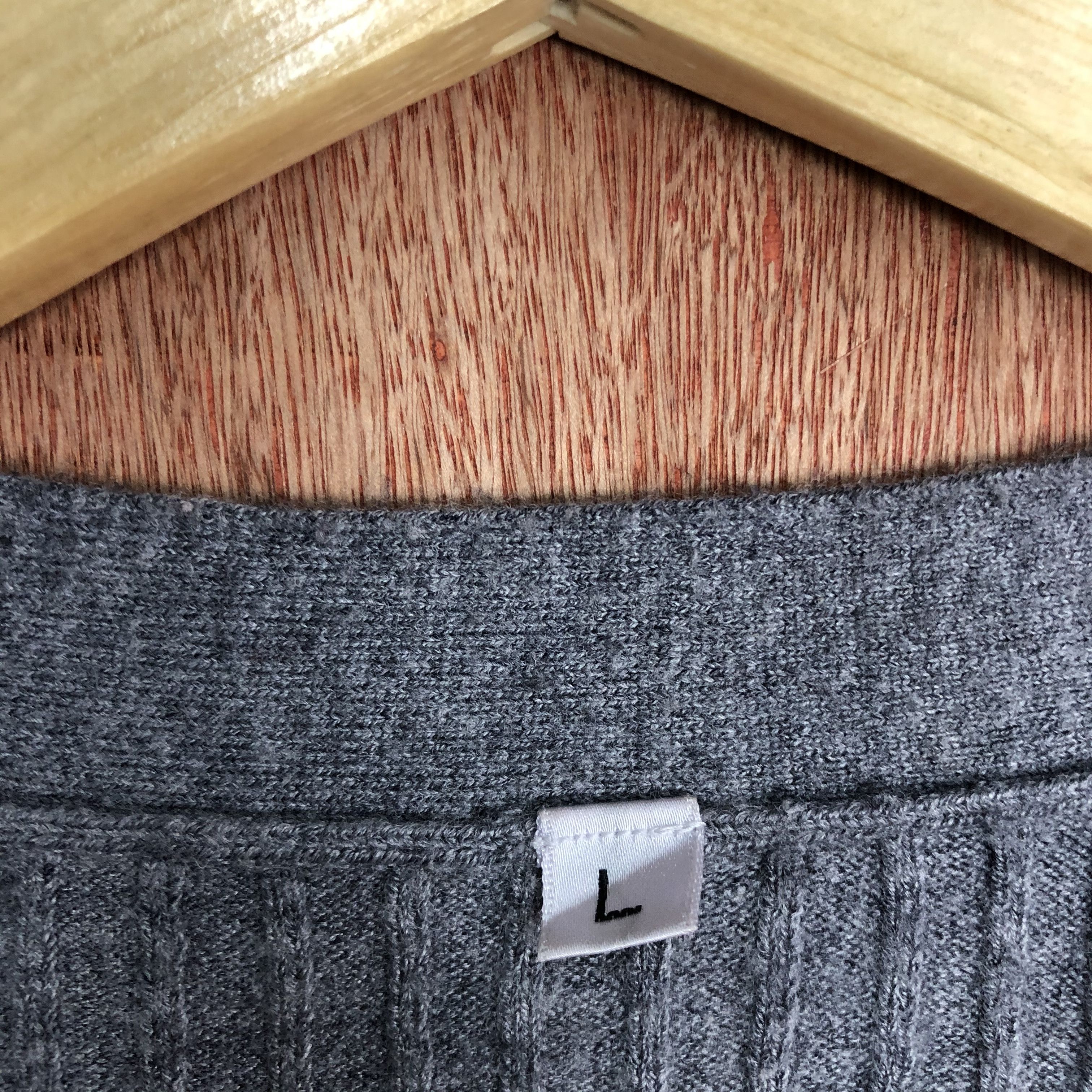 Japanese Brand Japan Brand Grey Cardigan knitwear vintage #6057 Size US M / EU 48-50 / 2 - 7 Thumbnail