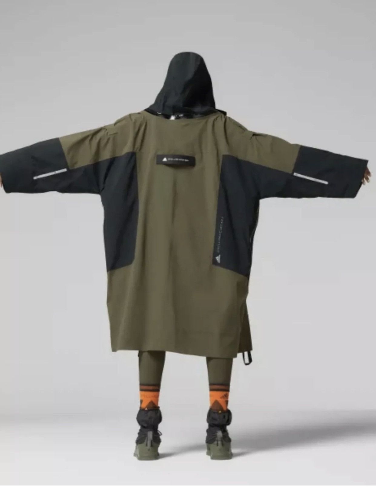Adidas ADIDAS BY STELLA MCCARTNEY GORE-TEX PARKA Size US L / EU 52-54 / 3 - 3 Thumbnail