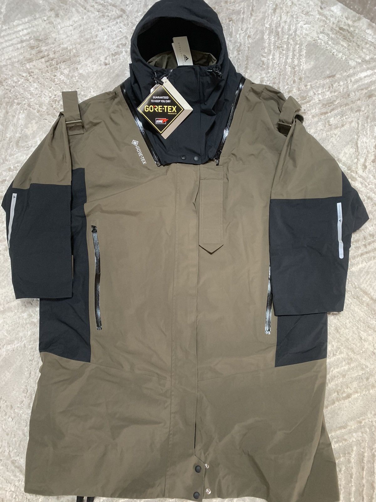 Adidas ADIDAS BY STELLA MCCARTNEY GORE-TEX PARKA Size US L / EU 52-54 / 3 - 8 Thumbnail