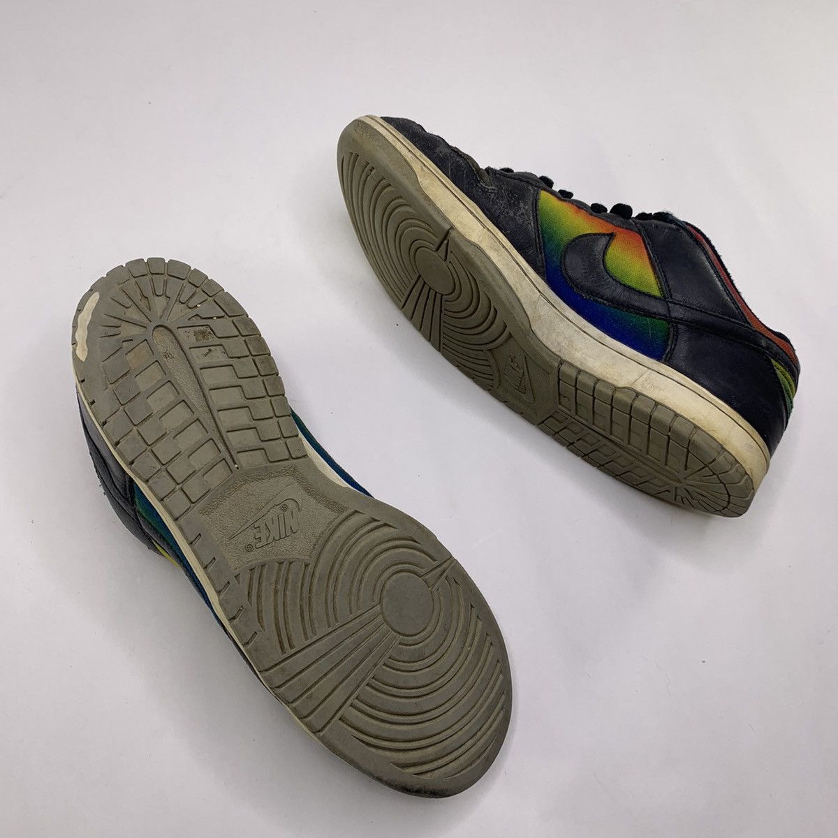 Nike × Vintage Vintage 2005 Nike dunk low rainbow Size US 10 / EU 43 - 4 Thumbnail