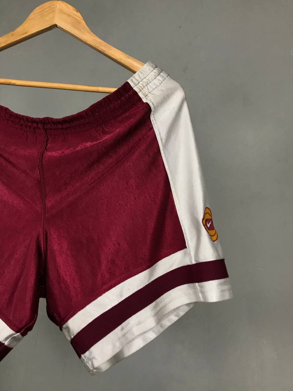 Nike × Vintage Nike swoosh streetwear vintage shorts Size US 36 / EU 52 - 2 Thumbnail