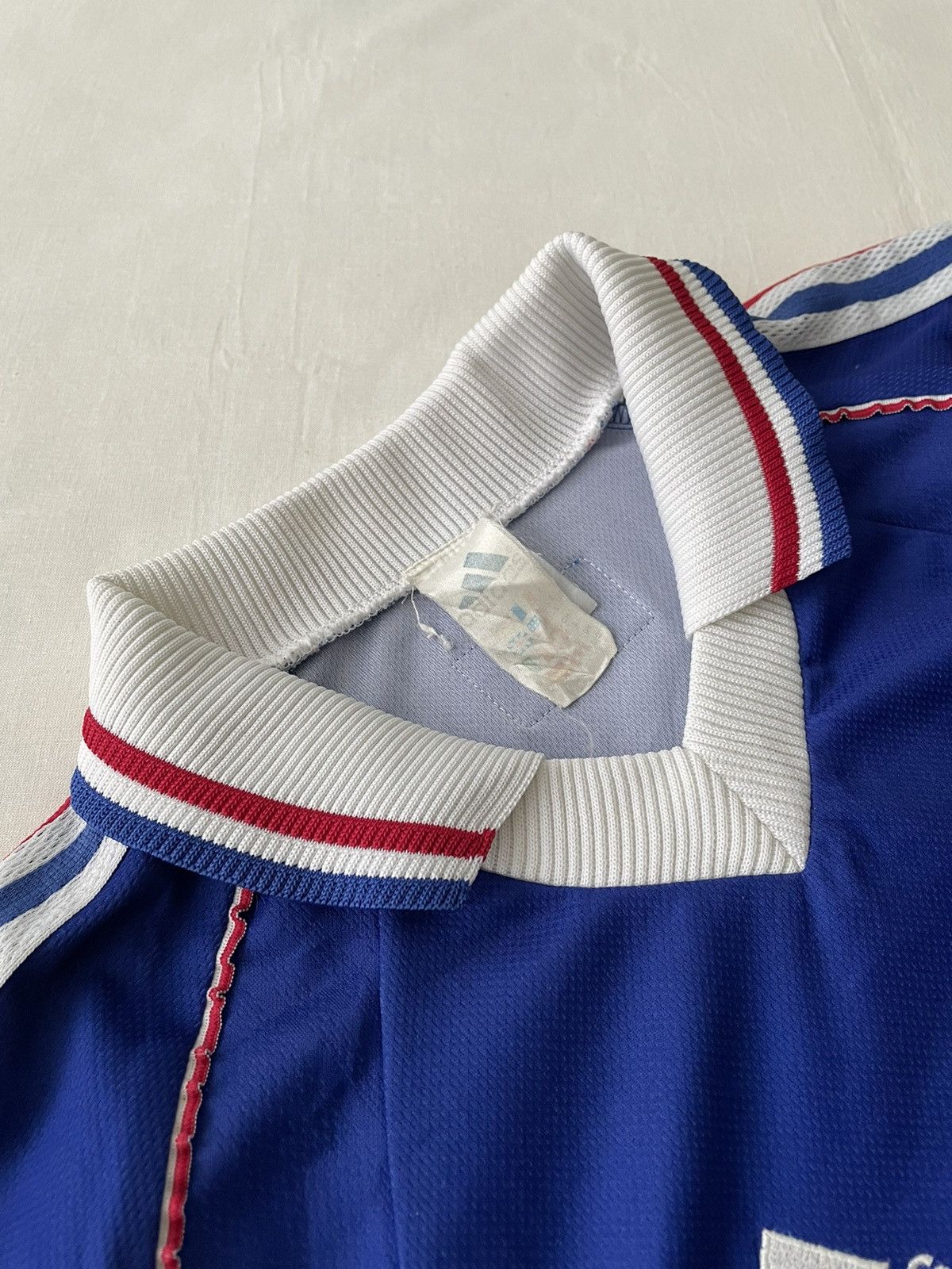 Adidas Vtg 1998/00 Adidas France Home Jersey Zidane Football Shirt Size US L / EU 52-54 / 3 - 8 Thumbnail