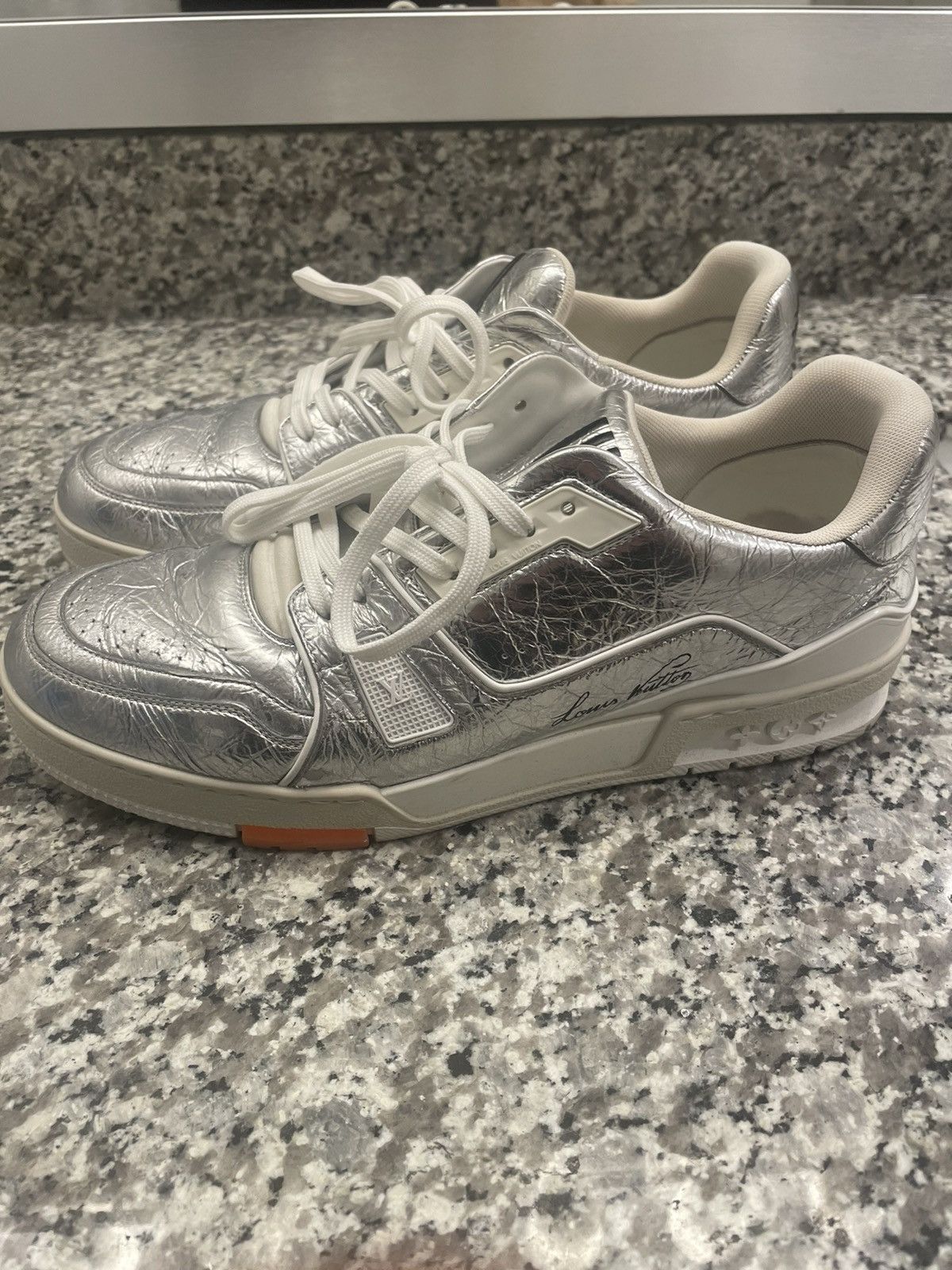 Louis Vuitton Trainer Sneakers Metallic Leather Sliver - Lsvt095