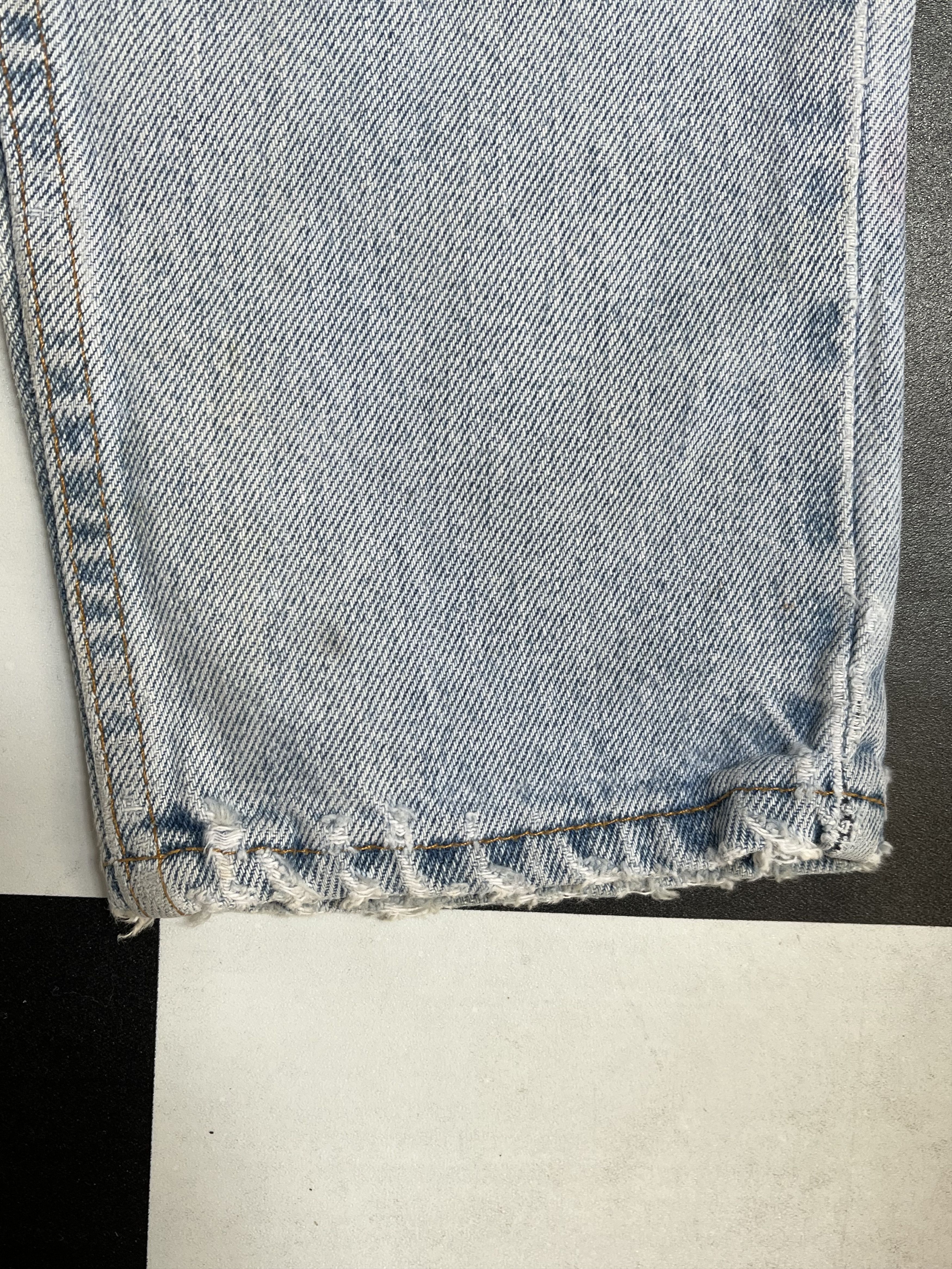 Levi's × Vintage Vintage 90s Levi's 512 Tapered Leg Jean Made in usa L223 Size US 28 / EU 44 - 9 Thumbnail