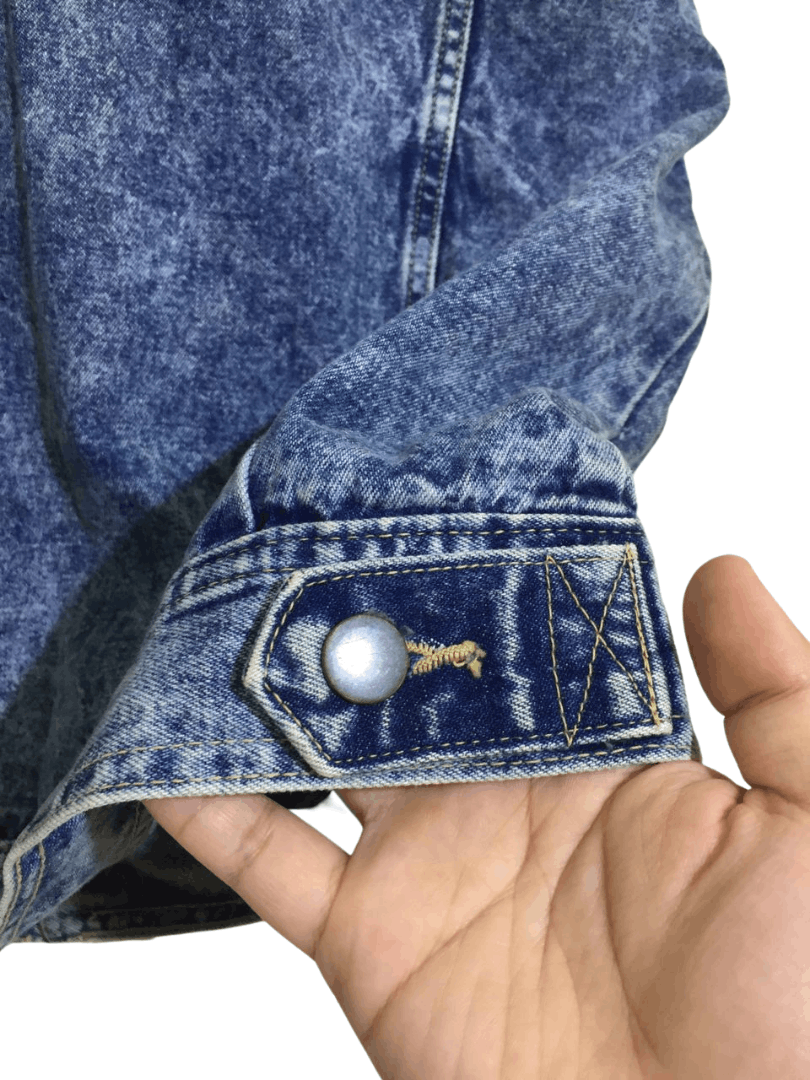 Japanese Brand × Vintage Vintage Stylish Sports Acid Wash Trucker Denim Jacket Size US M / EU 48-50 / 2 - 10 Thumbnail