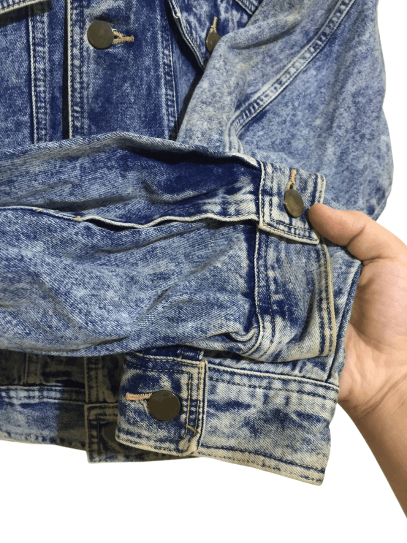 Japanese Brand × Vintage Vintage Stylish Sports Acid Wash Trucker Denim Jacket Size US M / EU 48-50 / 2 - 7 Thumbnail