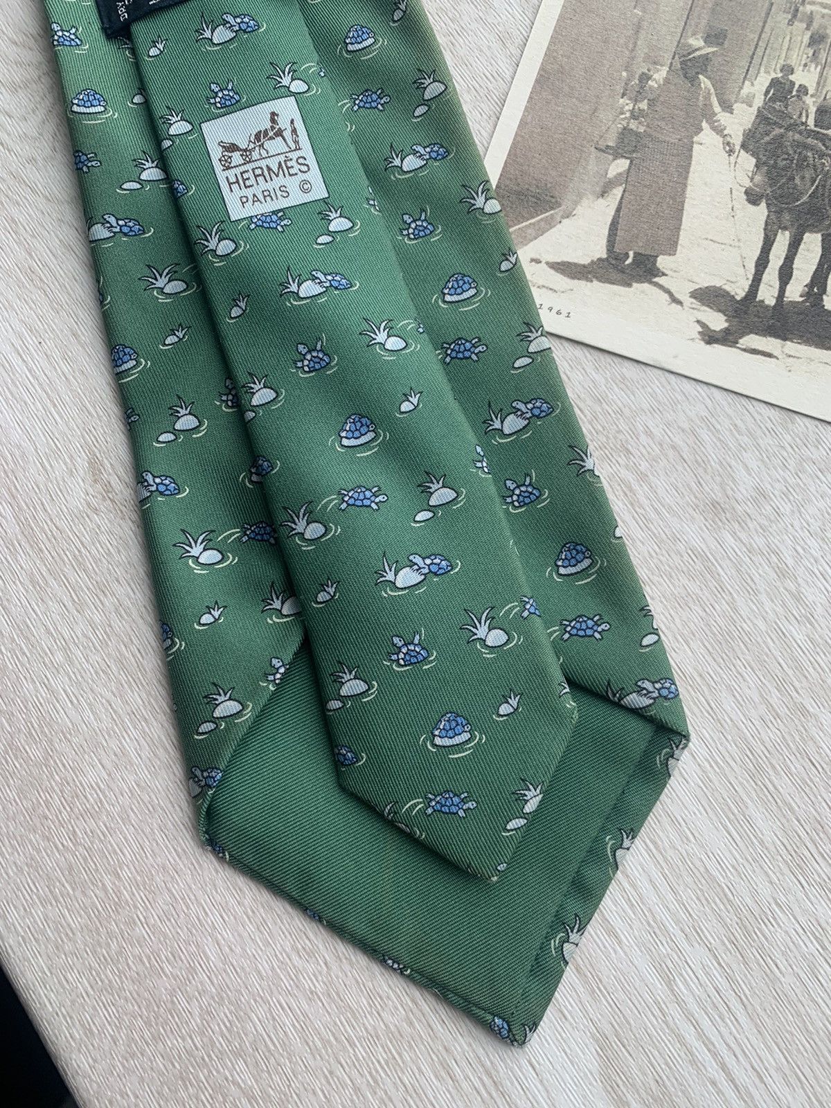 Hermes Hermes paris turtles silk ties Size ONE SIZE - 2 Thumbnail