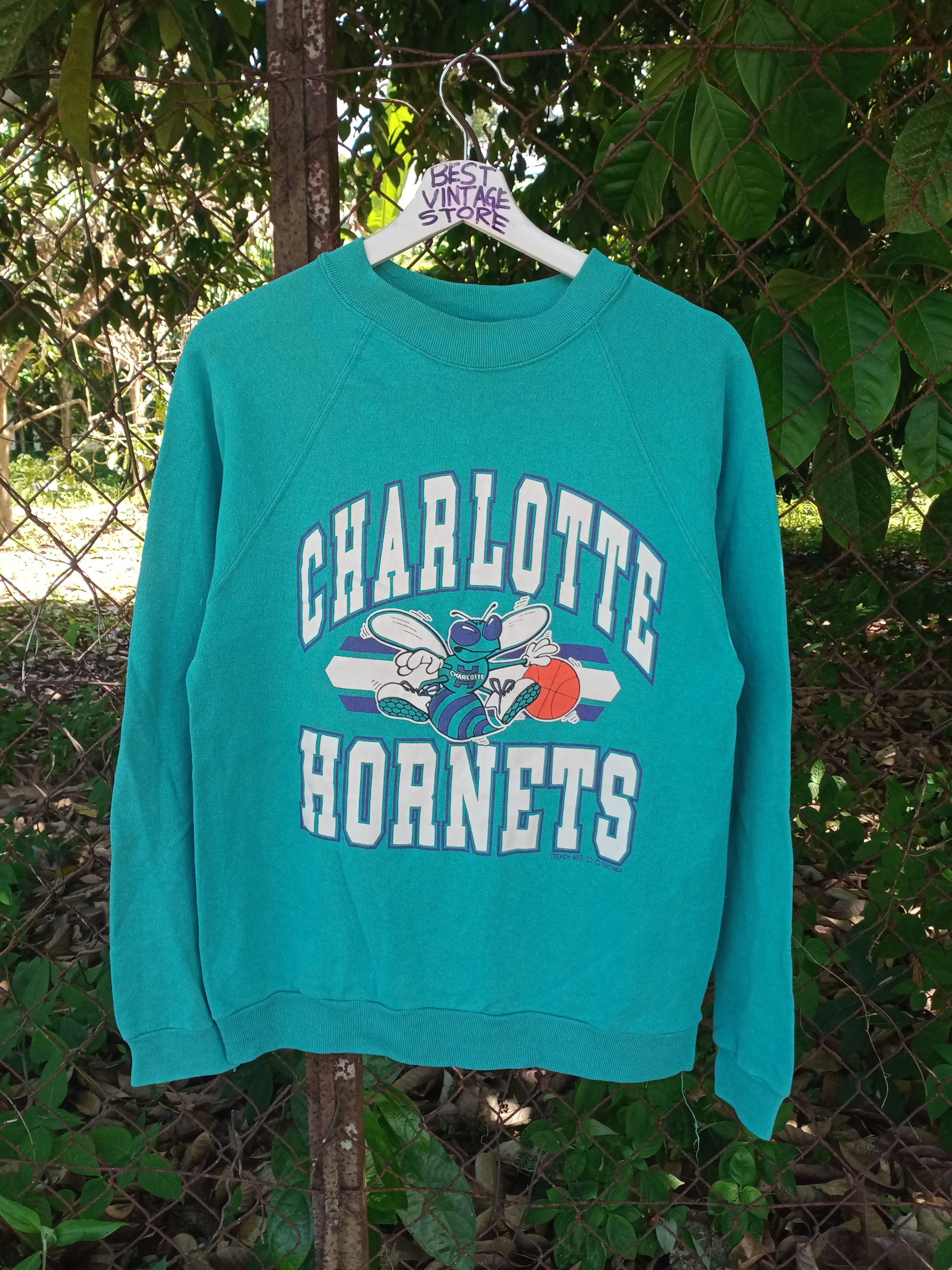 Vintage Vintage 90s Charlotte Hornets Sweatshirt Size US S / EU 44-46 / 1 - 1 Preview