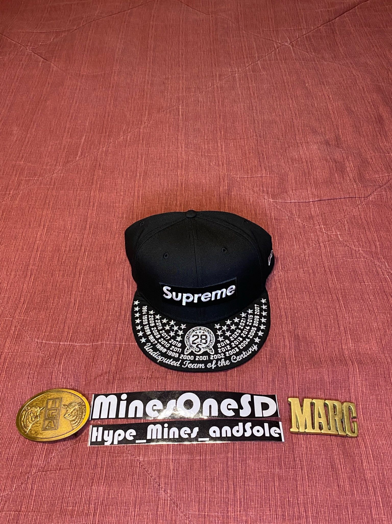 Supreme NWT (8) Supreme Undisputed Box Logo New Era Fitted Hat 