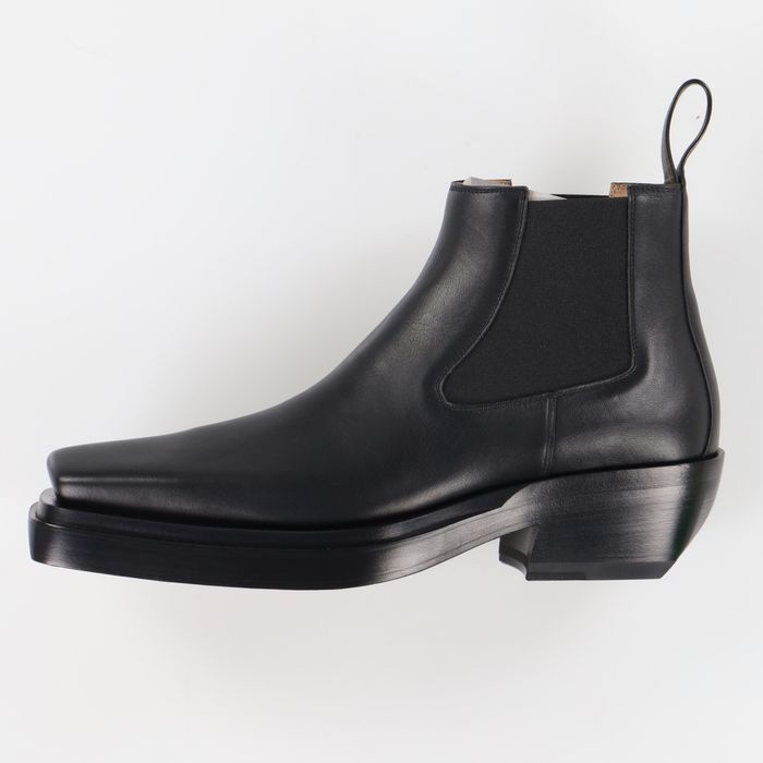 Bottega Veneta Black Leather BV Lean Ankle Boots | Grailed