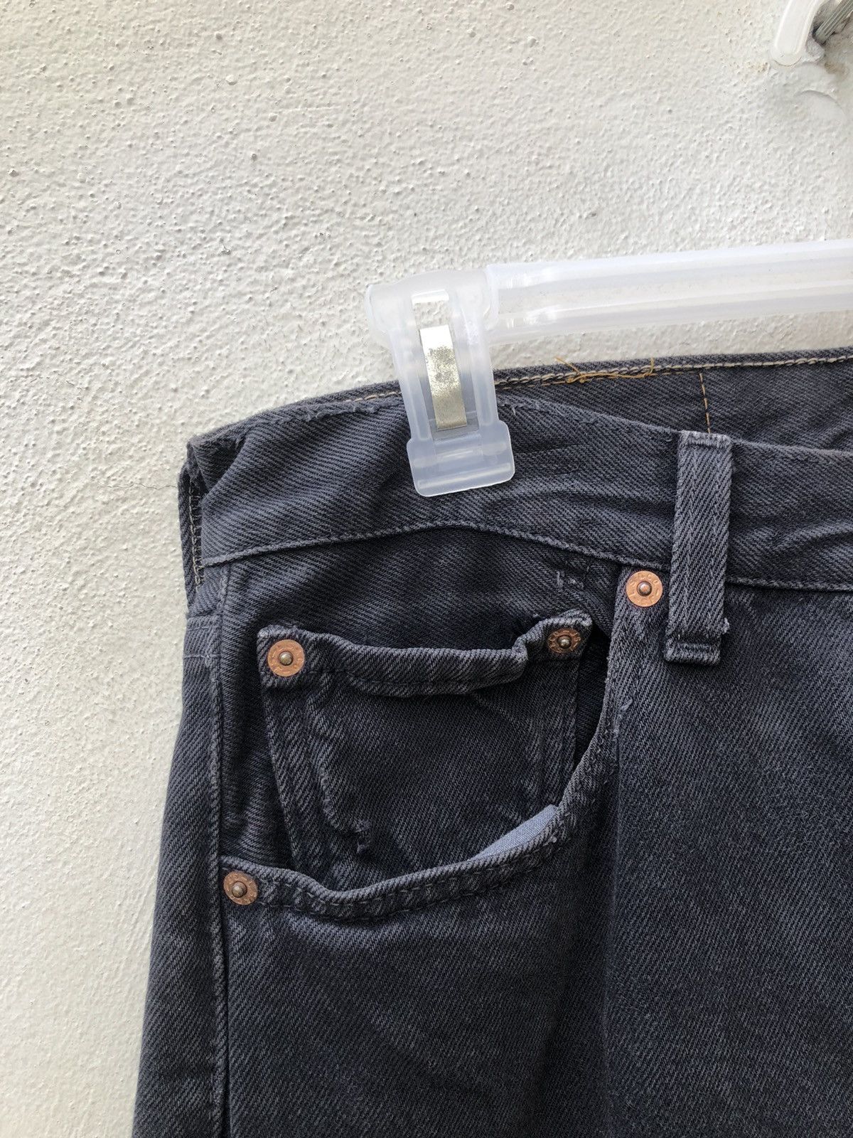 Levi's Vintage 1998 Levi’s 501 Jeans Faded Black Denim Size US 32 / EU 48 - 4 Thumbnail