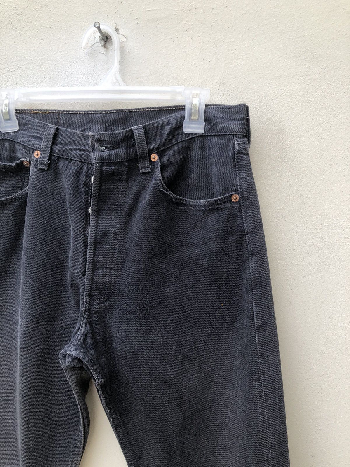 Levi's Vintage 1998 Levi’s 501 Jeans Faded Black Denim Size US 32 / EU 48 - 9 Thumbnail