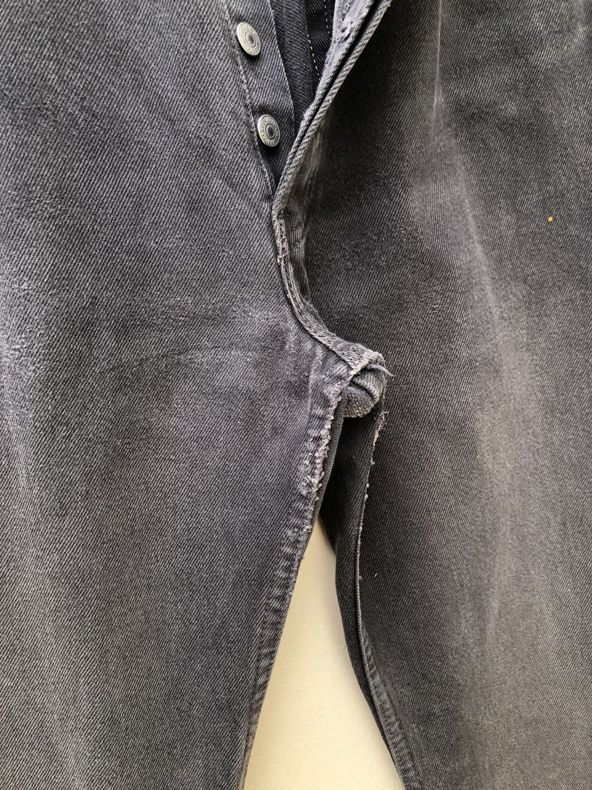 Levi's Vintage 1998 Levi’s 501 Jeans Faded Black Denim Size US 32 / EU 48 - 6 Thumbnail