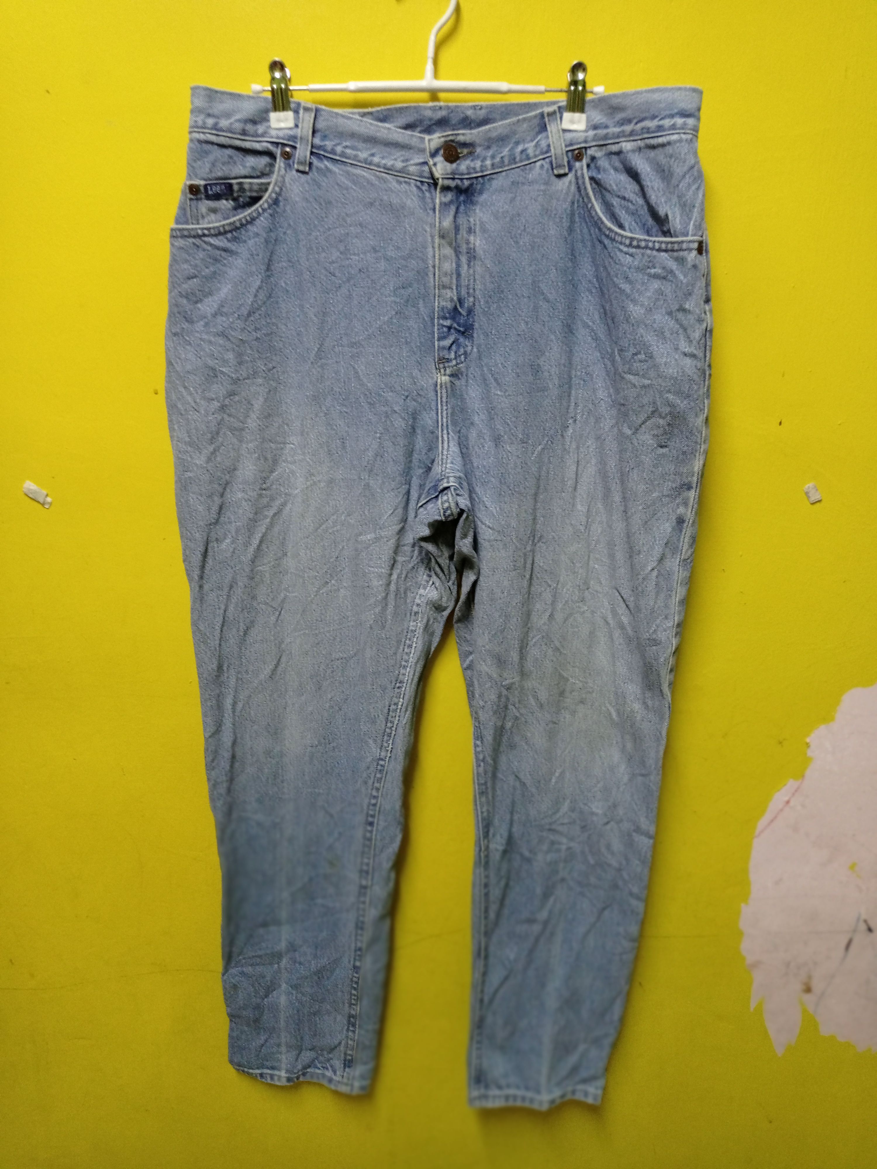 Vintage Retro Lee Distressed (2 pin hole) Old Denim Jeans