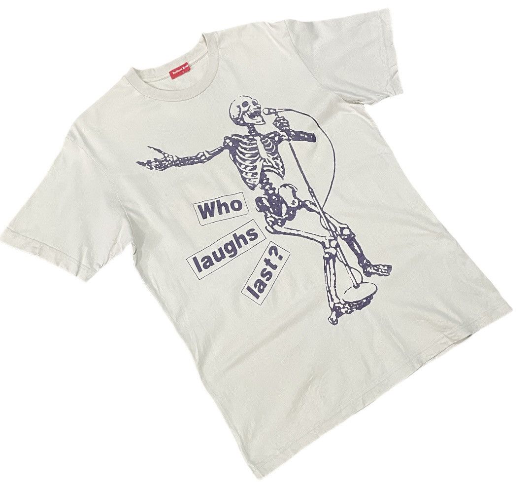 Barbara Kruger × Japanese Brand Barbara Kruger Who Laughs Last Singing Skeleton Bones Tee Size US L / EU 52-54 / 3 - 3 Thumbnail