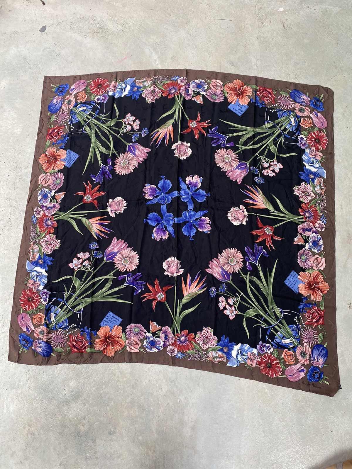 Nicole Miller 🖤BLACKFRIDAY🖤Vintage Nichole Miller Flower Silk Scarf Size ONE SIZE - 1 Thumbnail