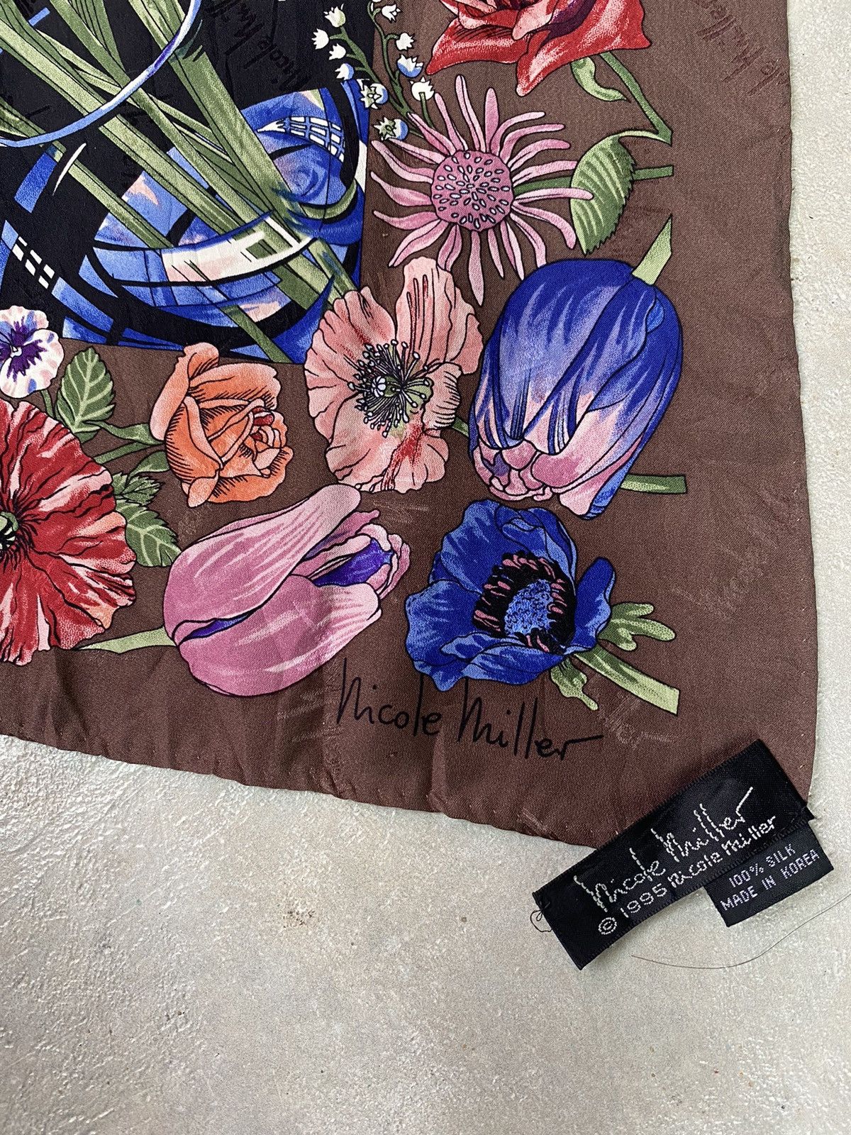 Nicole Miller 🖤BLACKFRIDAY🖤Vintage Nichole Miller Flower Silk Scarf Size ONE SIZE - 3 Thumbnail
