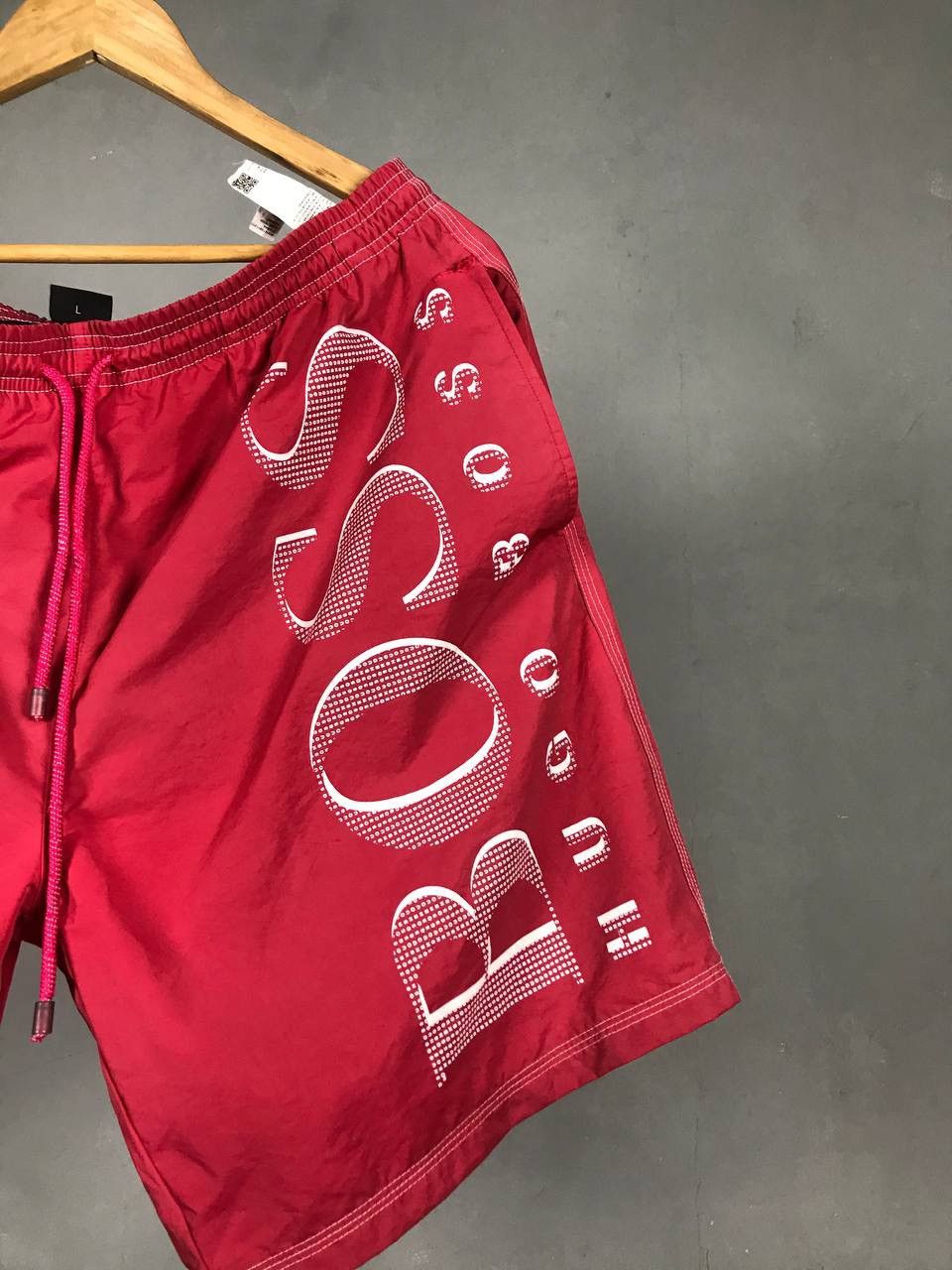 Hugo × Hugo Boss Hugo Boss luxury streetwear shorts Size US 32 / EU 48 - 2 Thumbnail