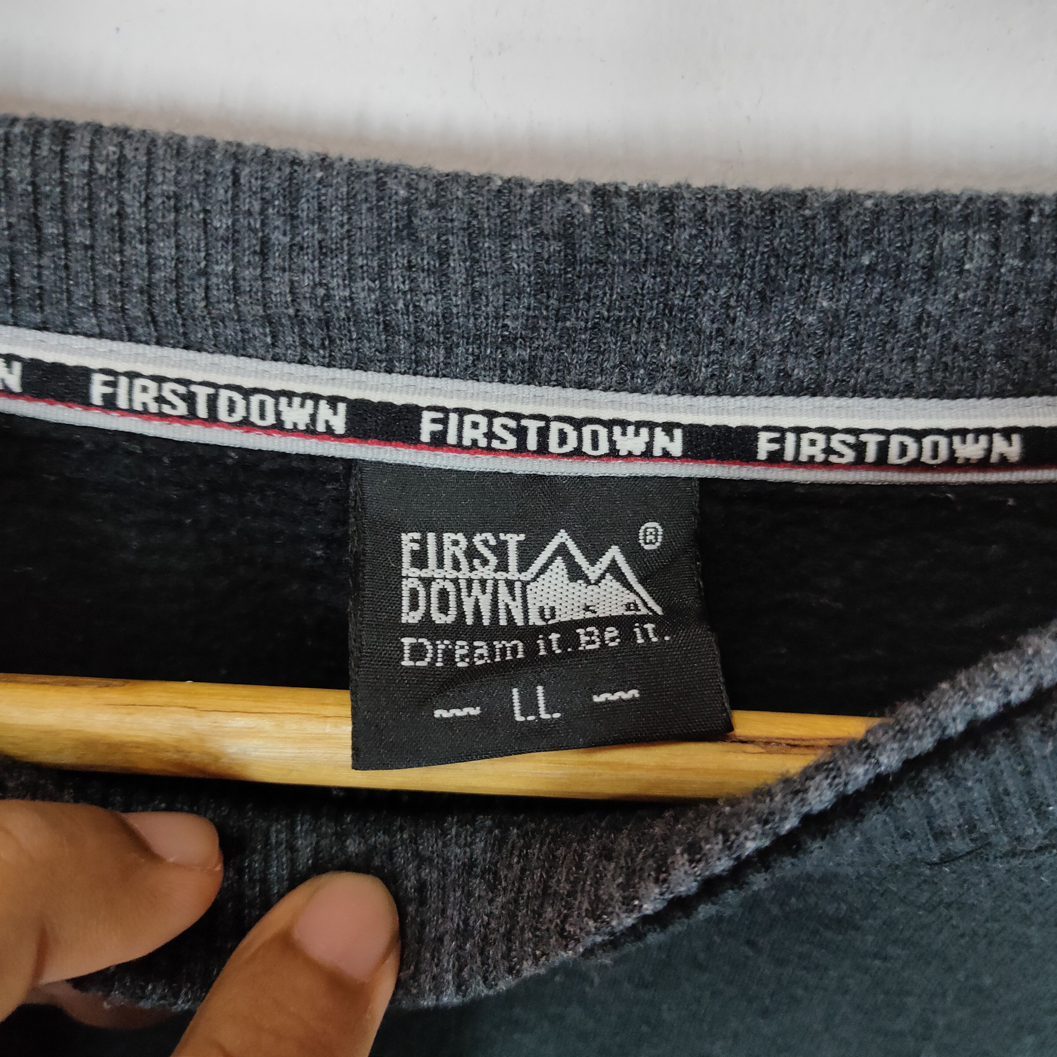 Sports Specialties Vintage FIRST DOWN Big Logo Spellout XL size Sweatshirt Size US XL / EU 56 / 4 - 5 Thumbnail