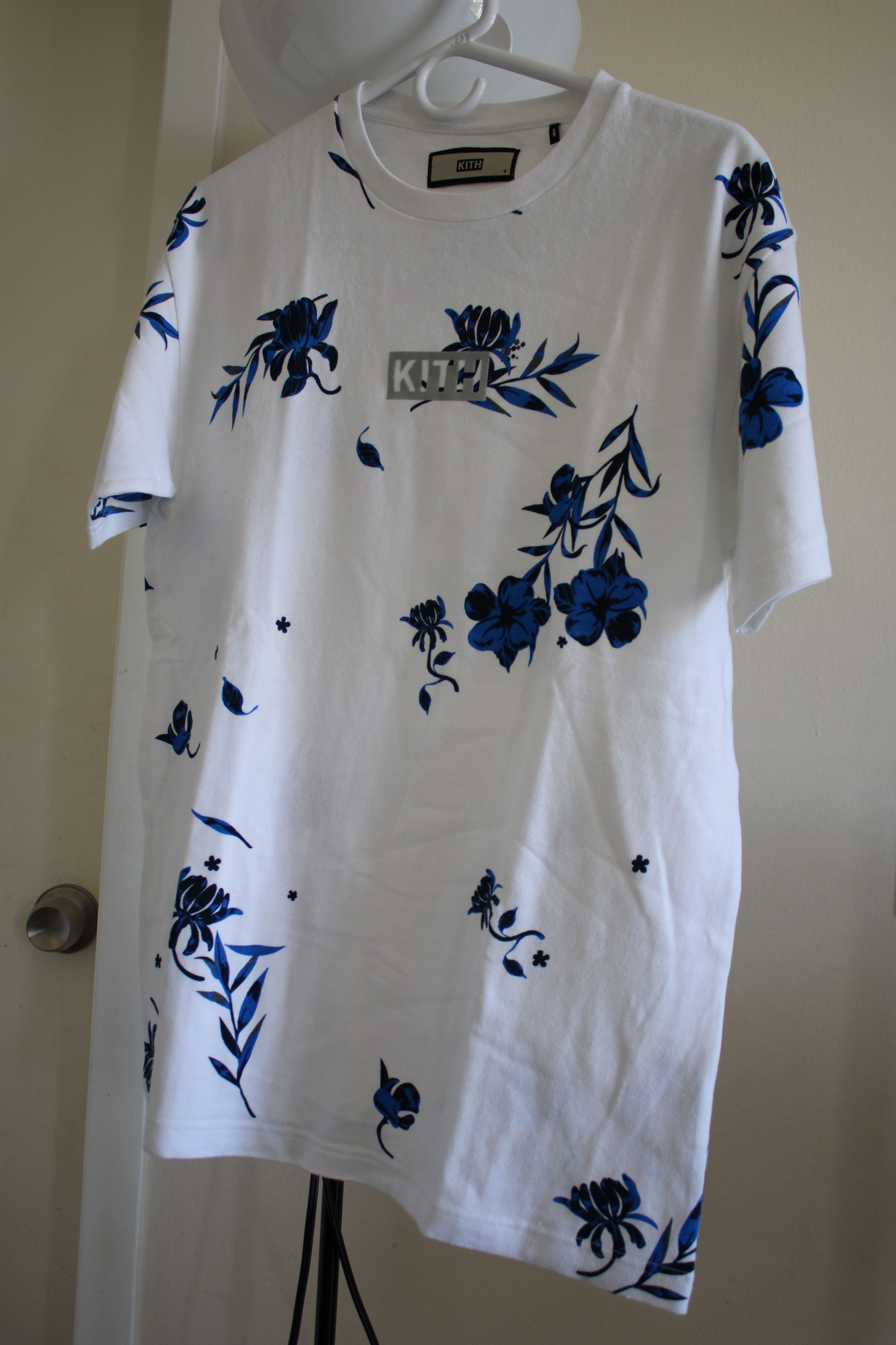 Kith KITH Floral Classic Logo Blue tee | Grailed